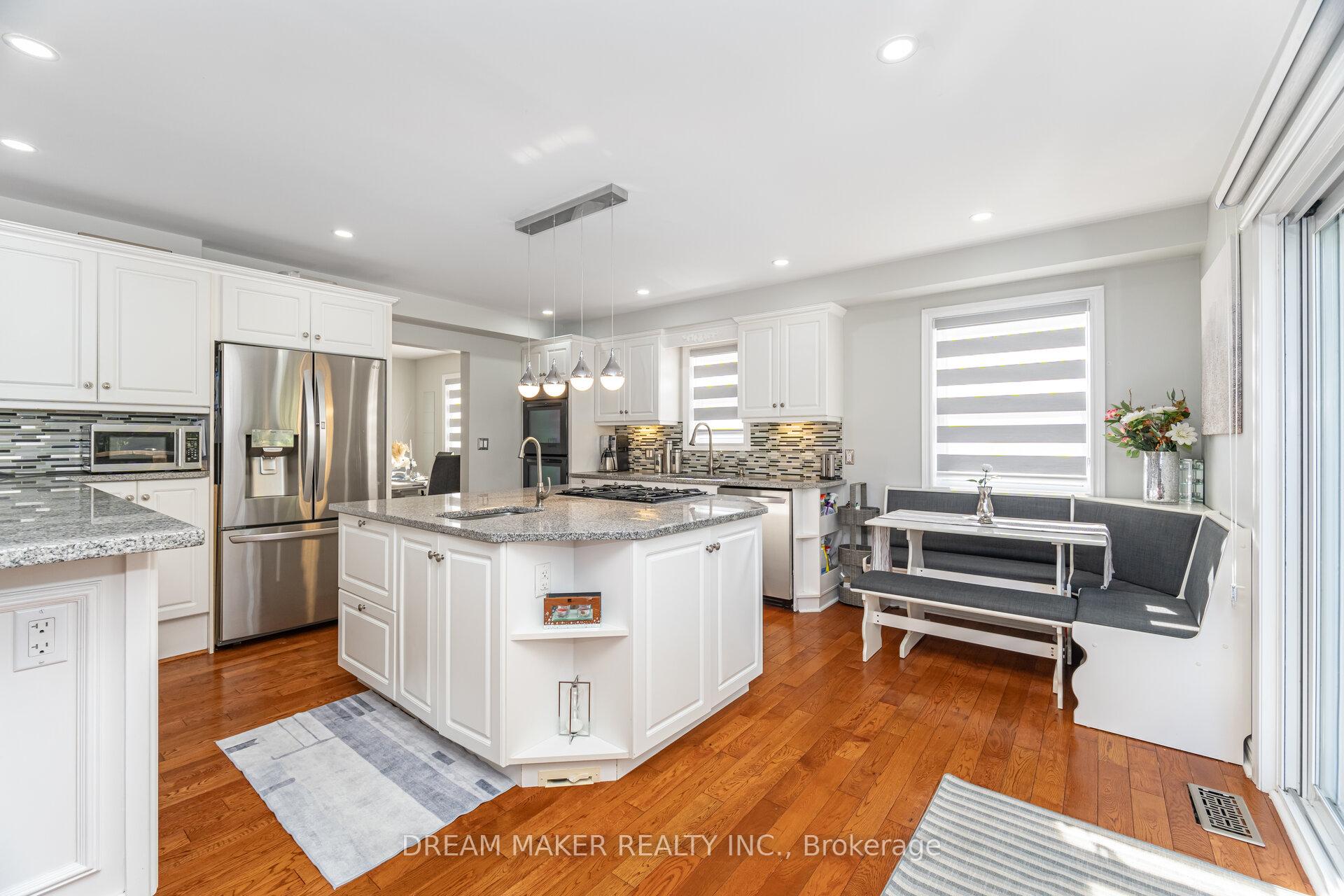Photo 16 of 756 Third Avenue, Georgina, Historic Lakeshore Communities — HOMEH