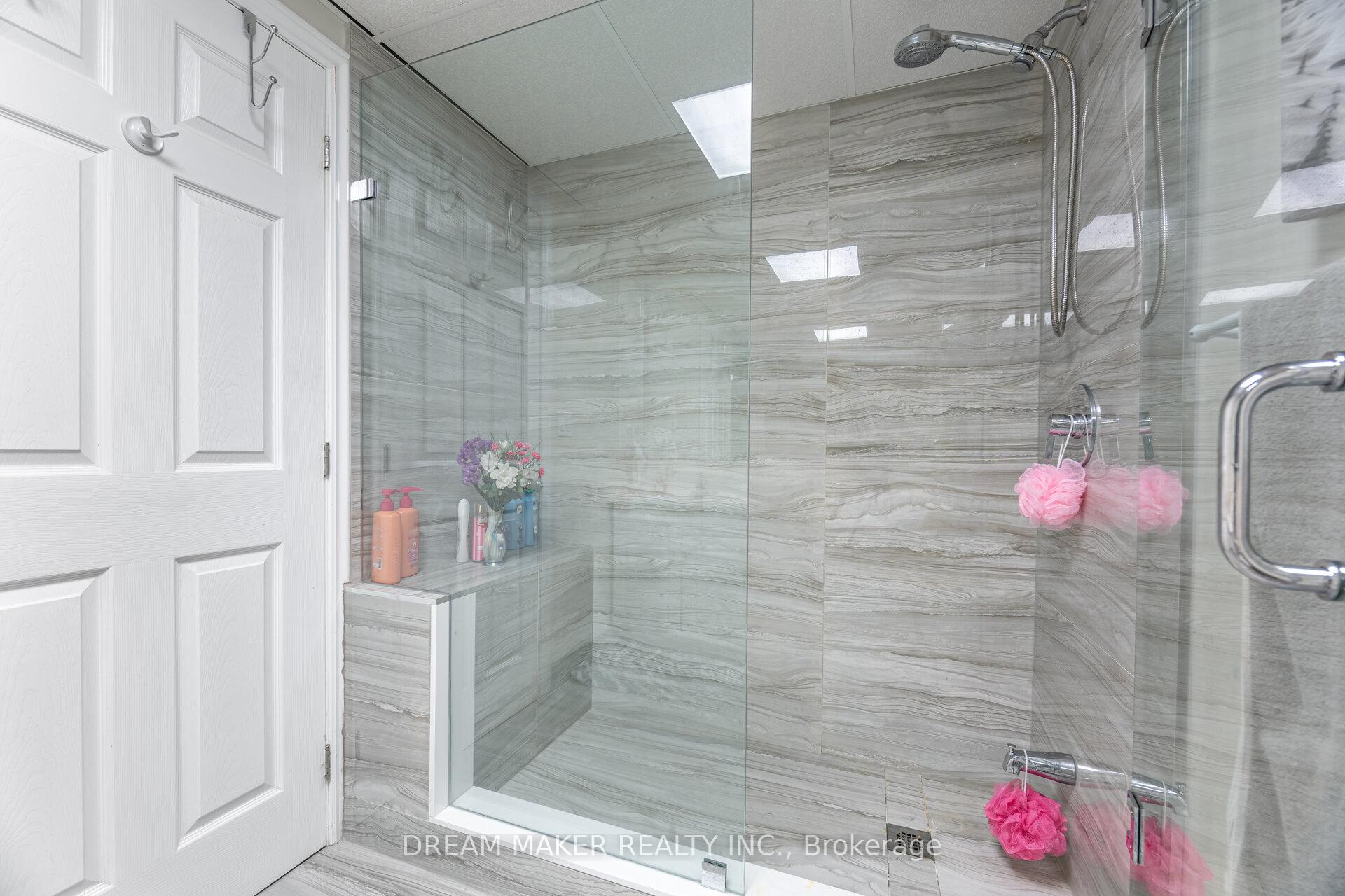 Photo 44 of 756 Third Avenue, Georgina, Historic Lakeshore Communities — HOMEH