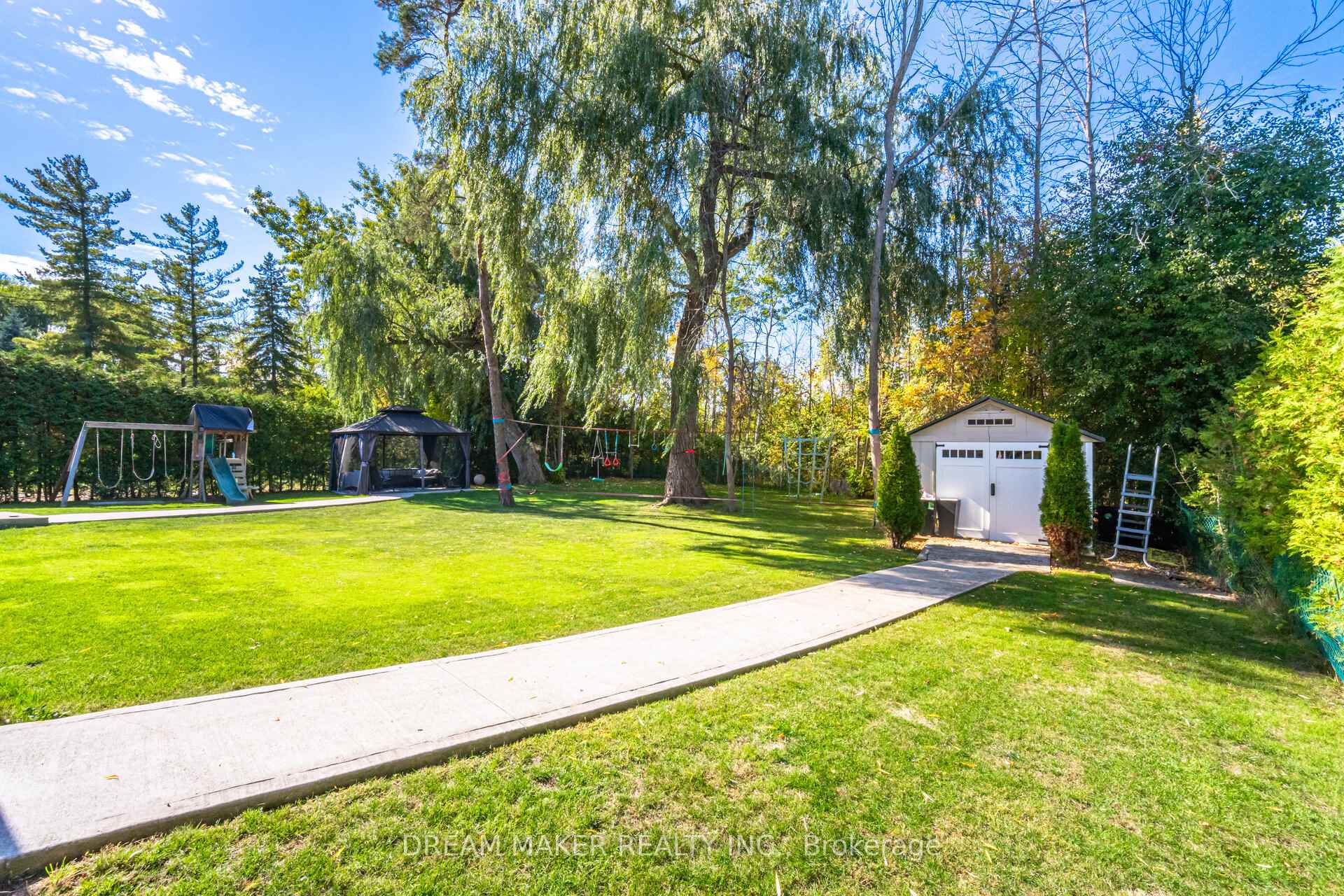Photo 47 of 756 Third Avenue, Georgina, Historic Lakeshore Communities — HOMEH