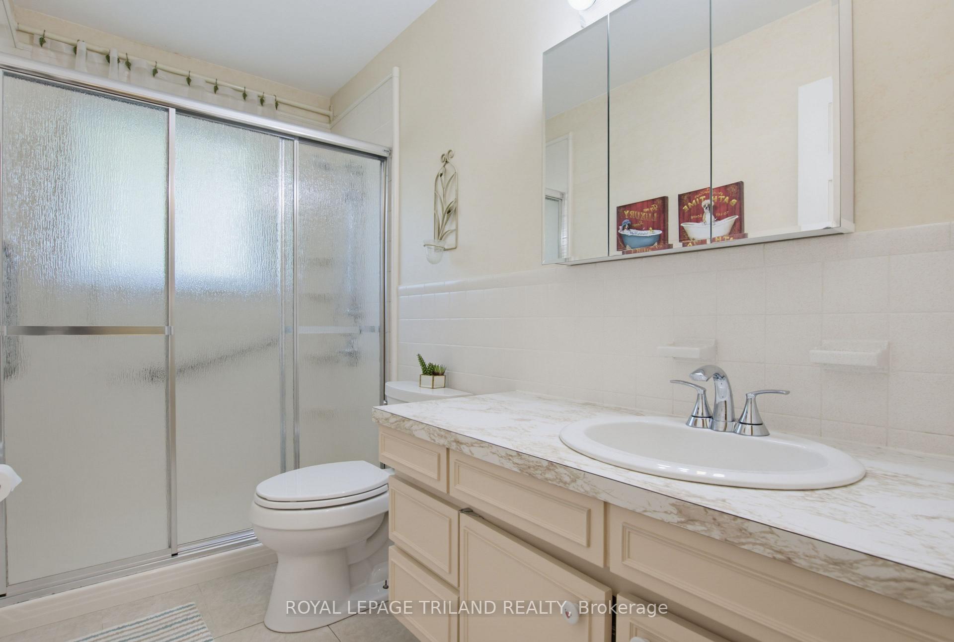Photo 10 of 115 Champlain Crescent, London, East I — HOMEH