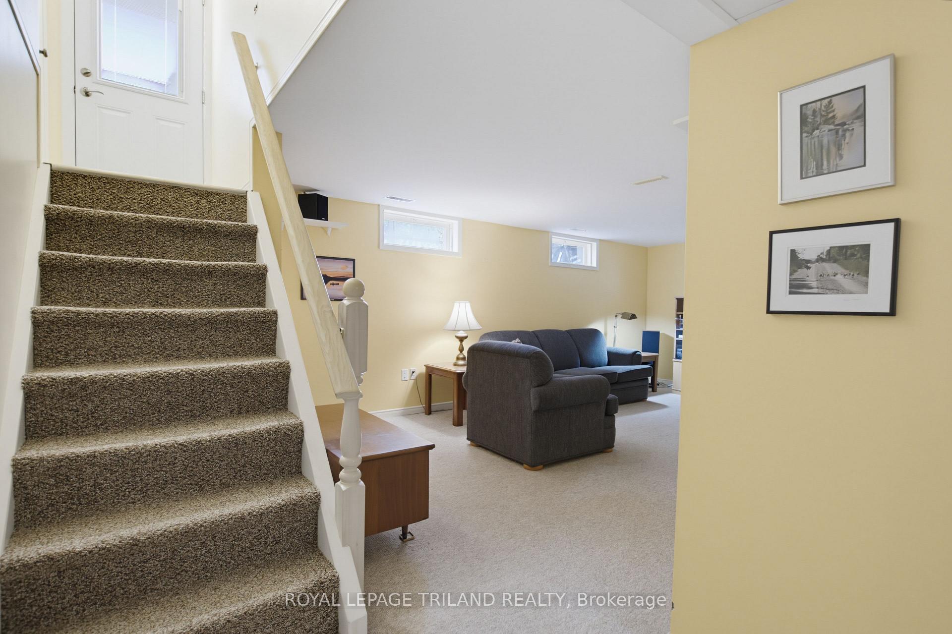 Photo 16 of 115 Champlain Crescent, London, East I — HOMEH