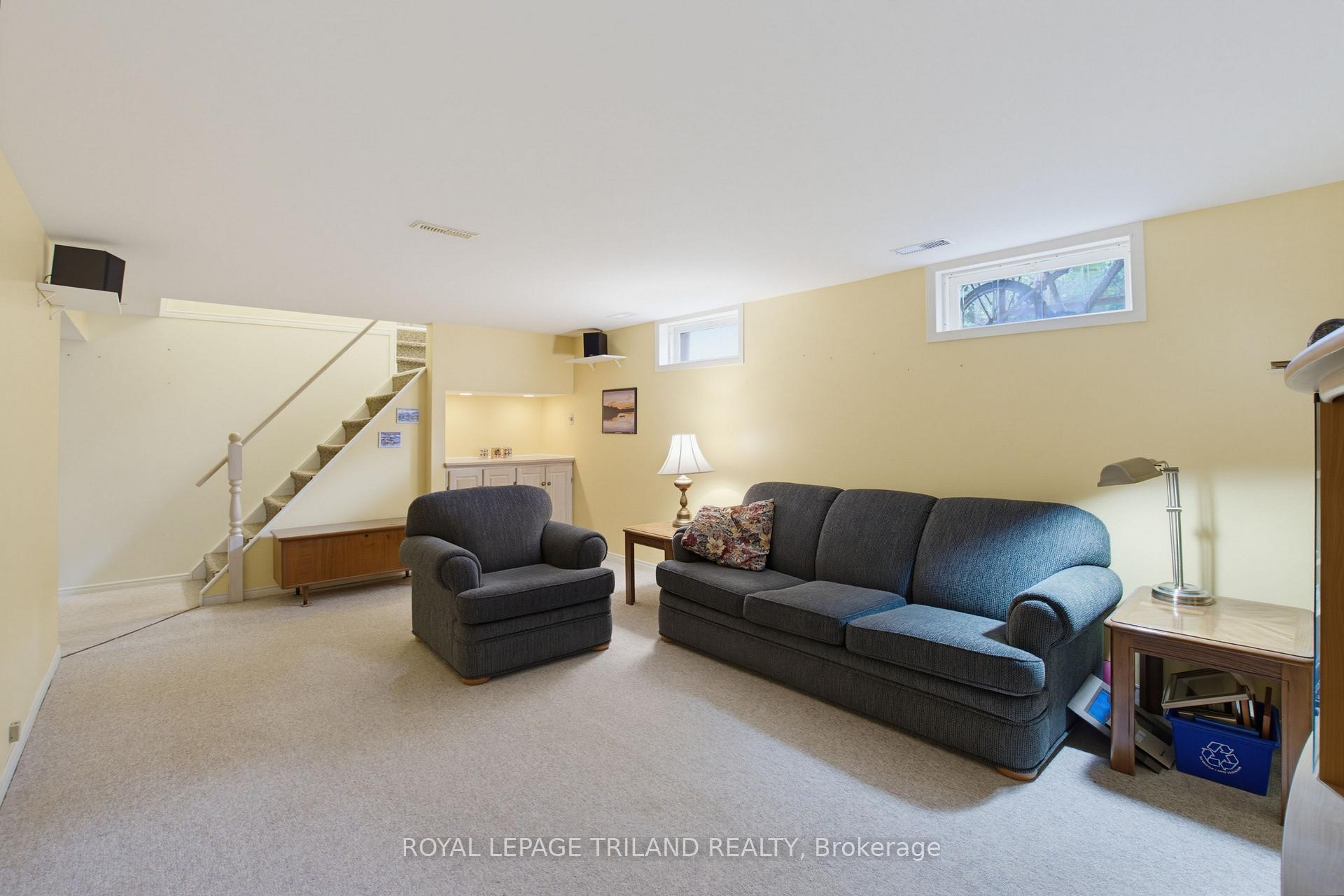 Photo 18 of 115 Champlain Crescent, London, East I — HOMEH