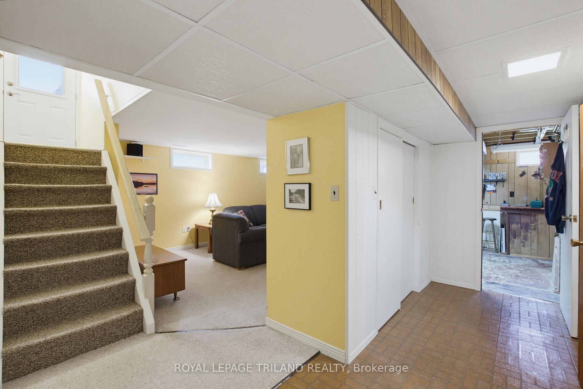 Photo 19 of 115 Champlain Crescent, London, East I — HOMEH