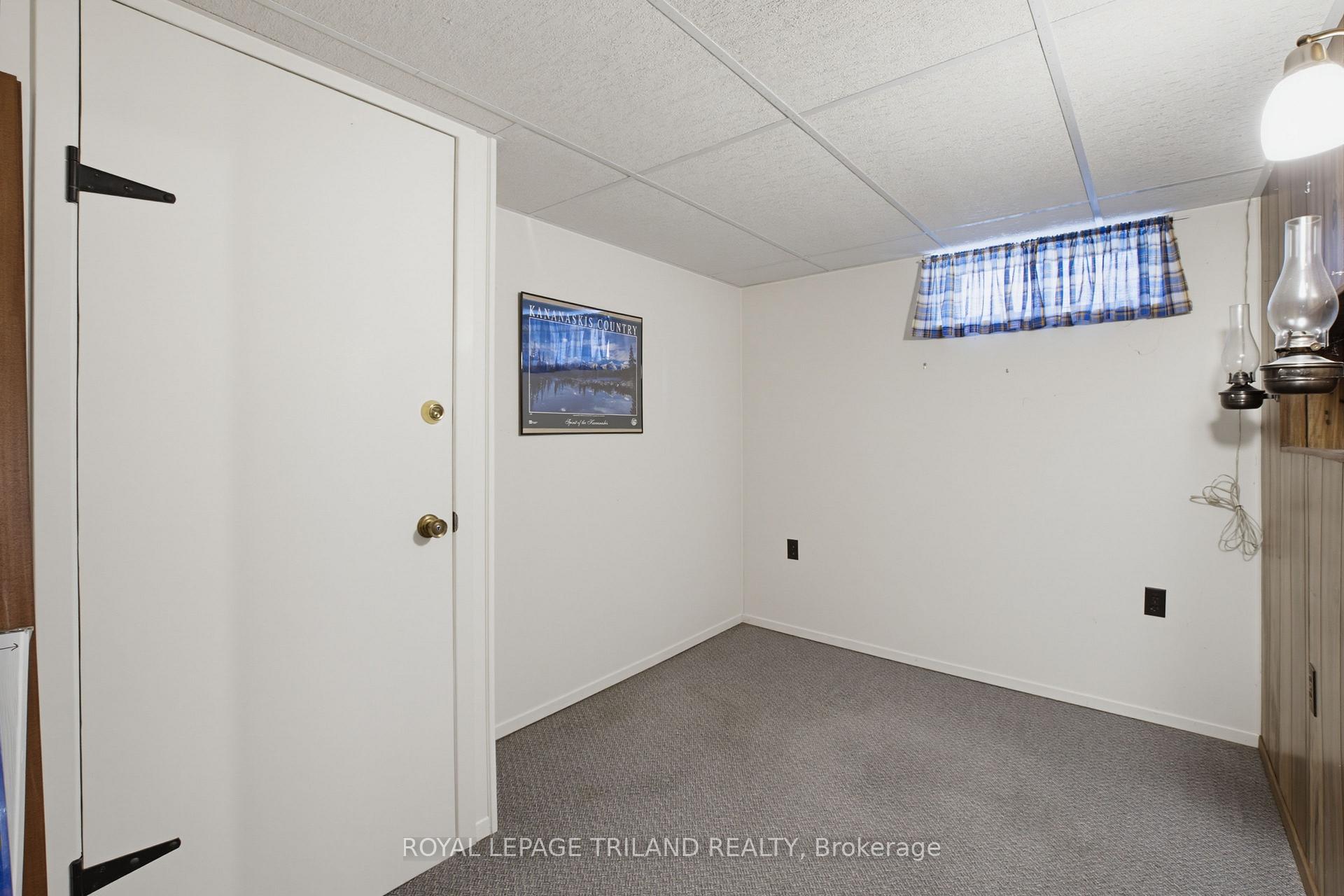 Photo 21 of 115 Champlain Crescent, London, East I — HOMEH