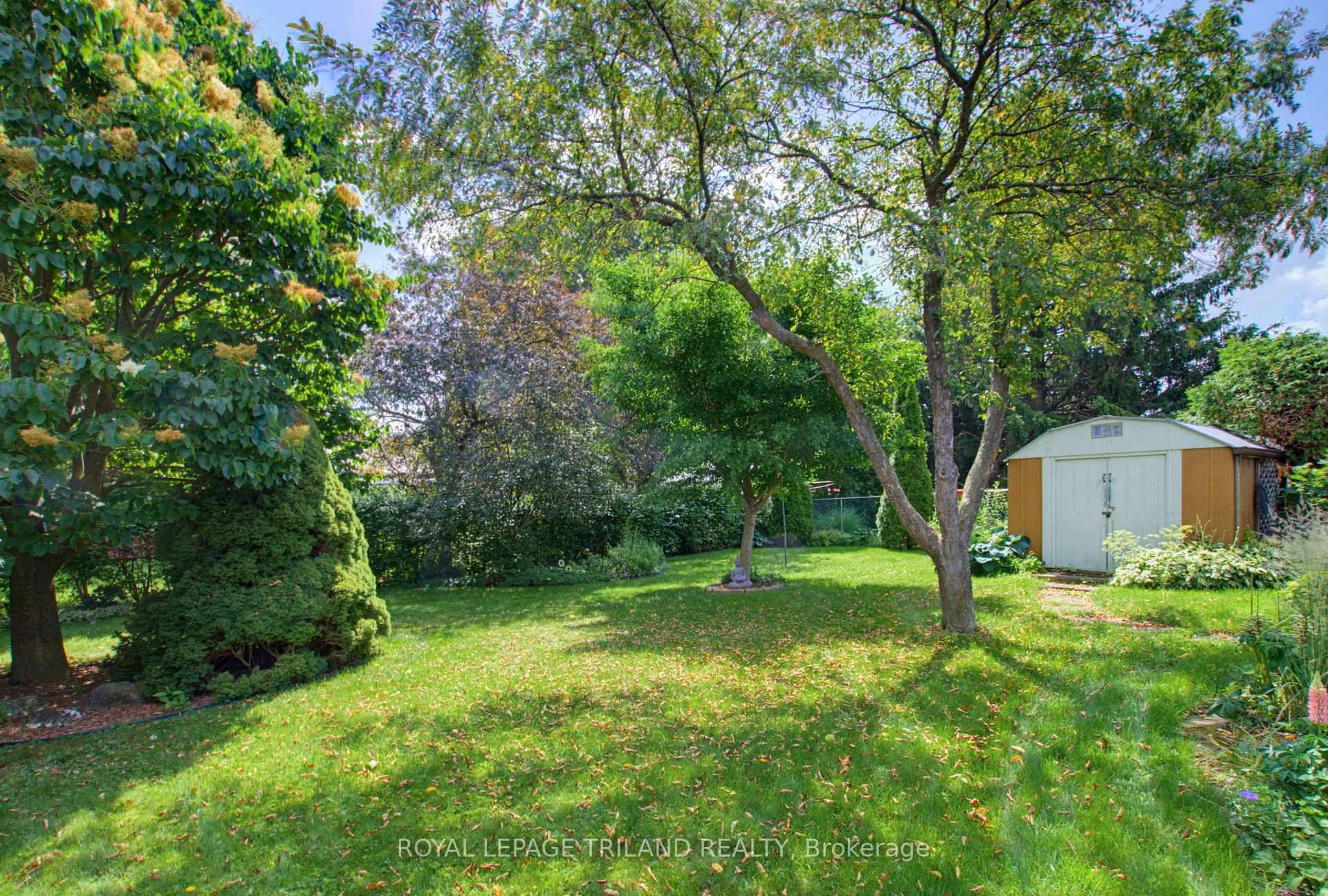 Photo 28 of 115 Champlain Crescent, London, East I — HOMEH