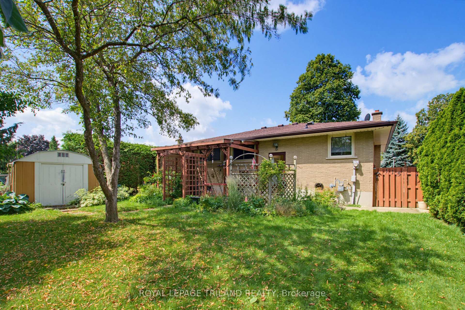 Photo 29 of 115 Champlain Crescent, London, East I — HOMEH