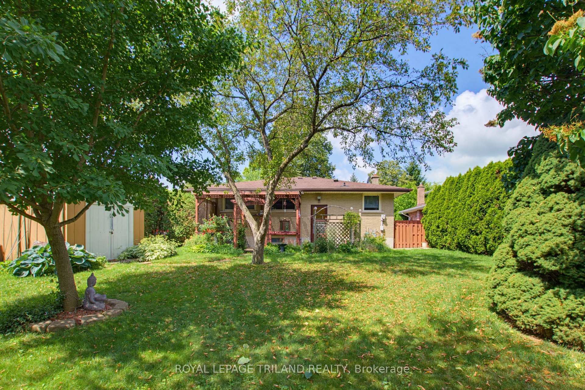 Photo 33 of 115 Champlain Crescent, London, East I — HOMEH