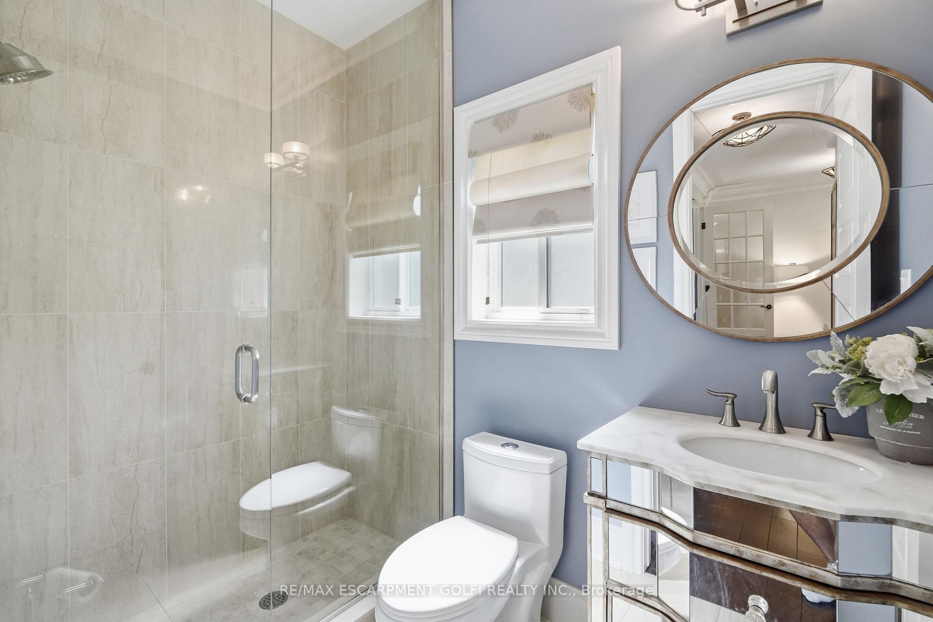Photo 12 of 586 Maple Avenue, Burlington, Brant — HOMEH