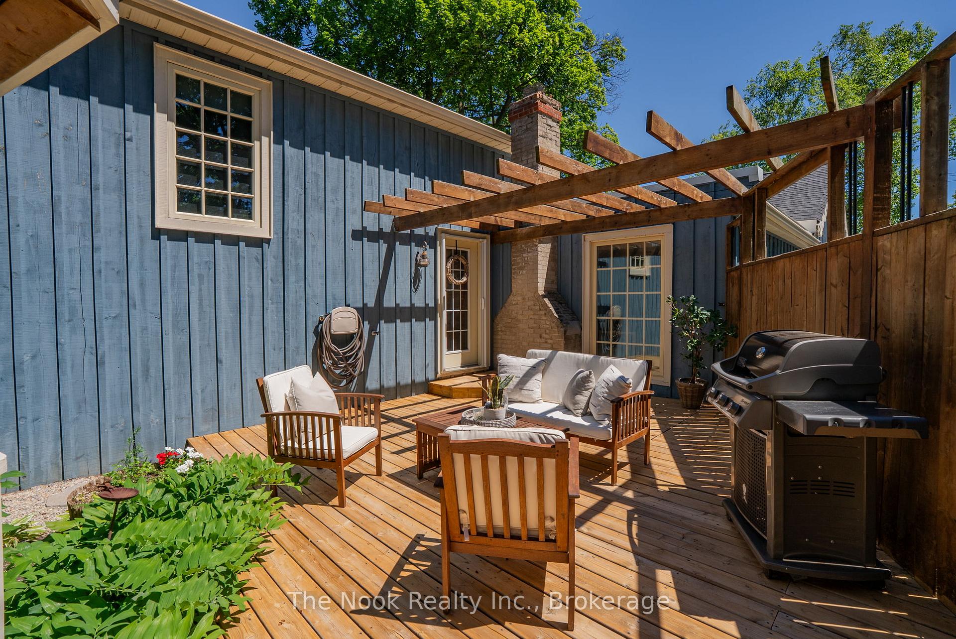 Photo 43 of 400 Byron Street S, Whitby, Downtown Whitby — HOMEH
