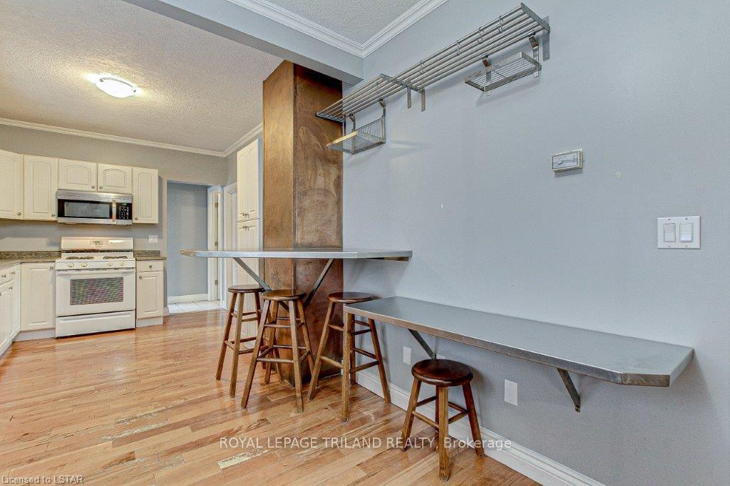 Photo 7 of 256 Edinburgh Street, London, North N — HOMEH