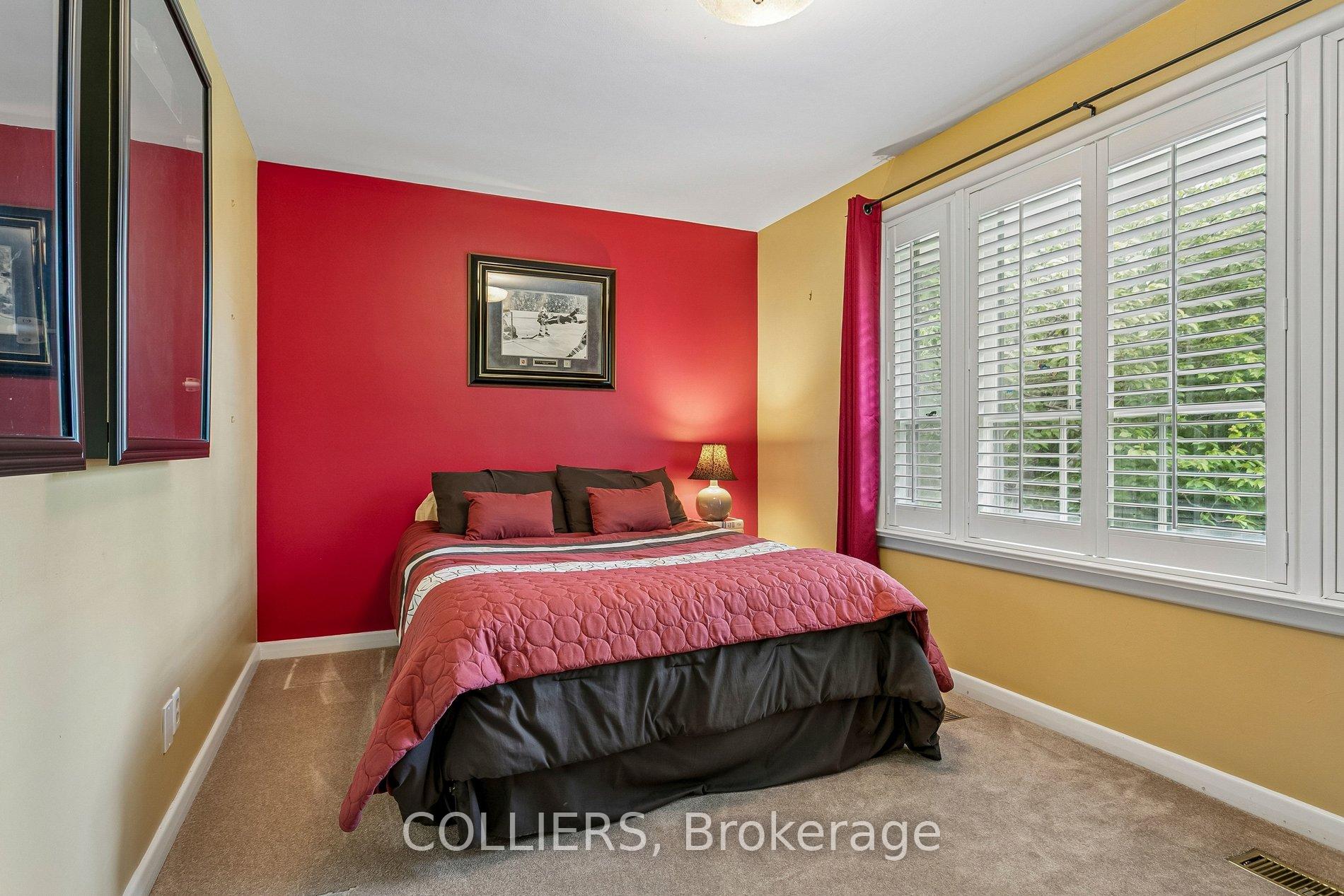 Photo 15 of 24 Tettenhall Road, Etobicoke, Princess-Rosethorn — HOMEH