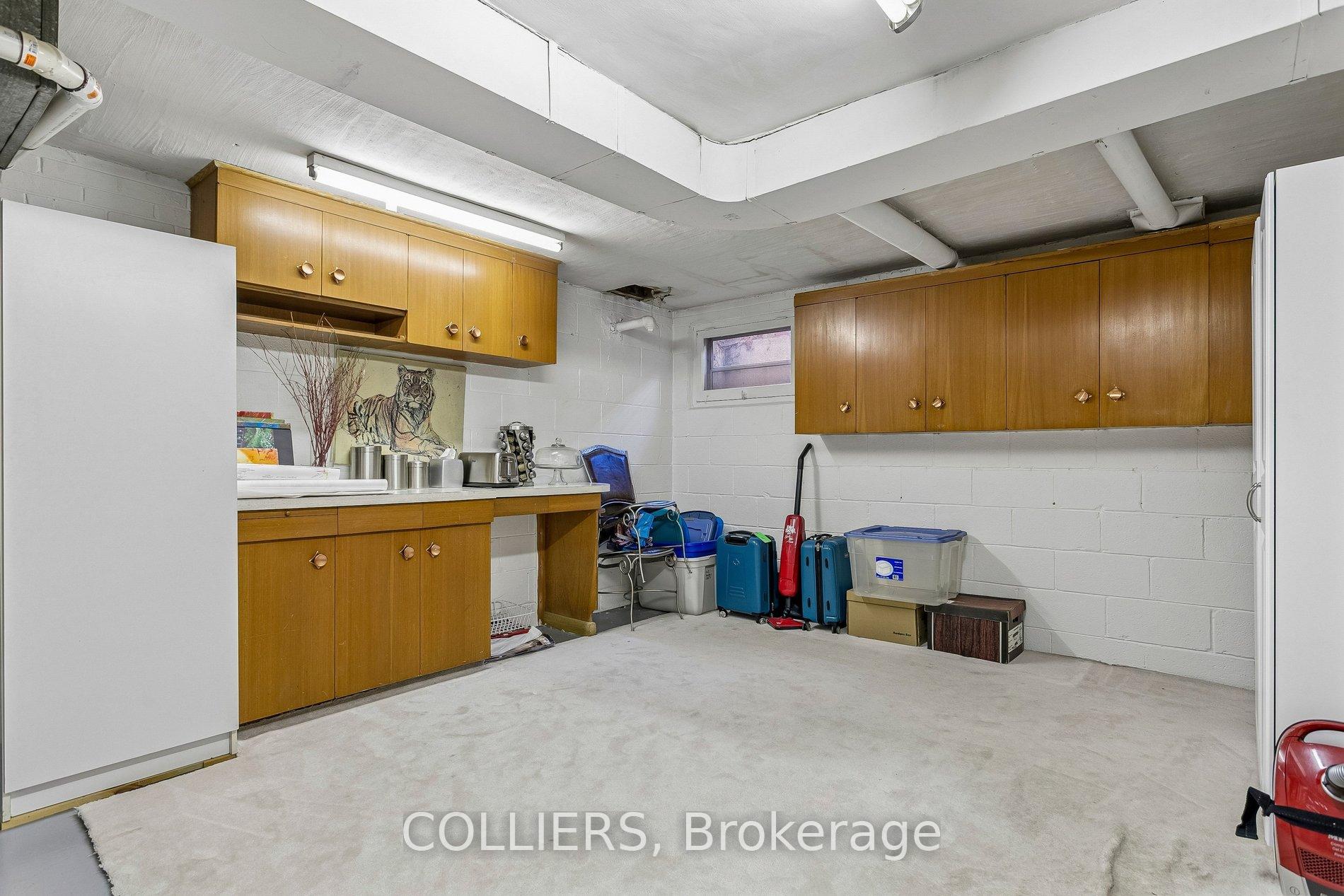Photo 42 of 24 Tettenhall Road, Etobicoke, Princess-Rosethorn — HOMEH