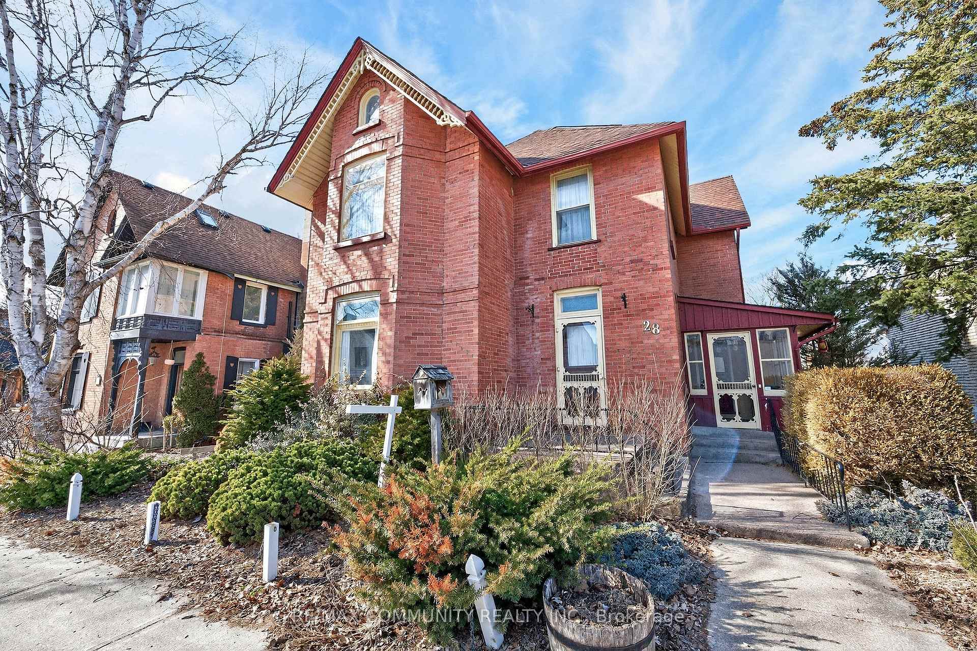 Photo 1 of 28 Queen Street, Innisfil, Cookstown — HOMEH