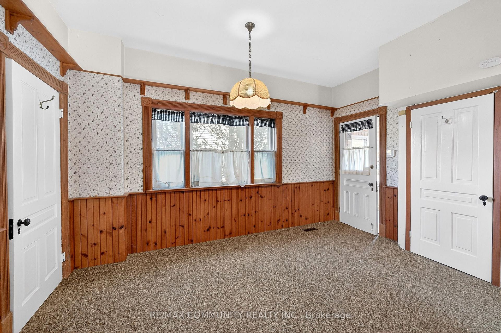 Photo 16 of 28 Queen Street, Innisfil, Cookstown — HOMEH
