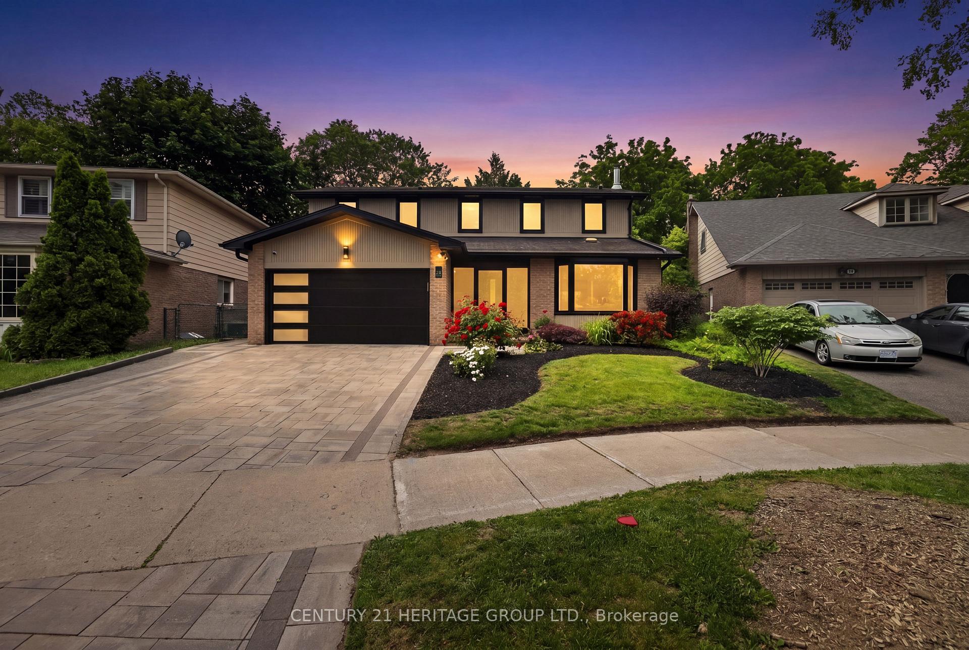 Front of 28 Innis Crescent