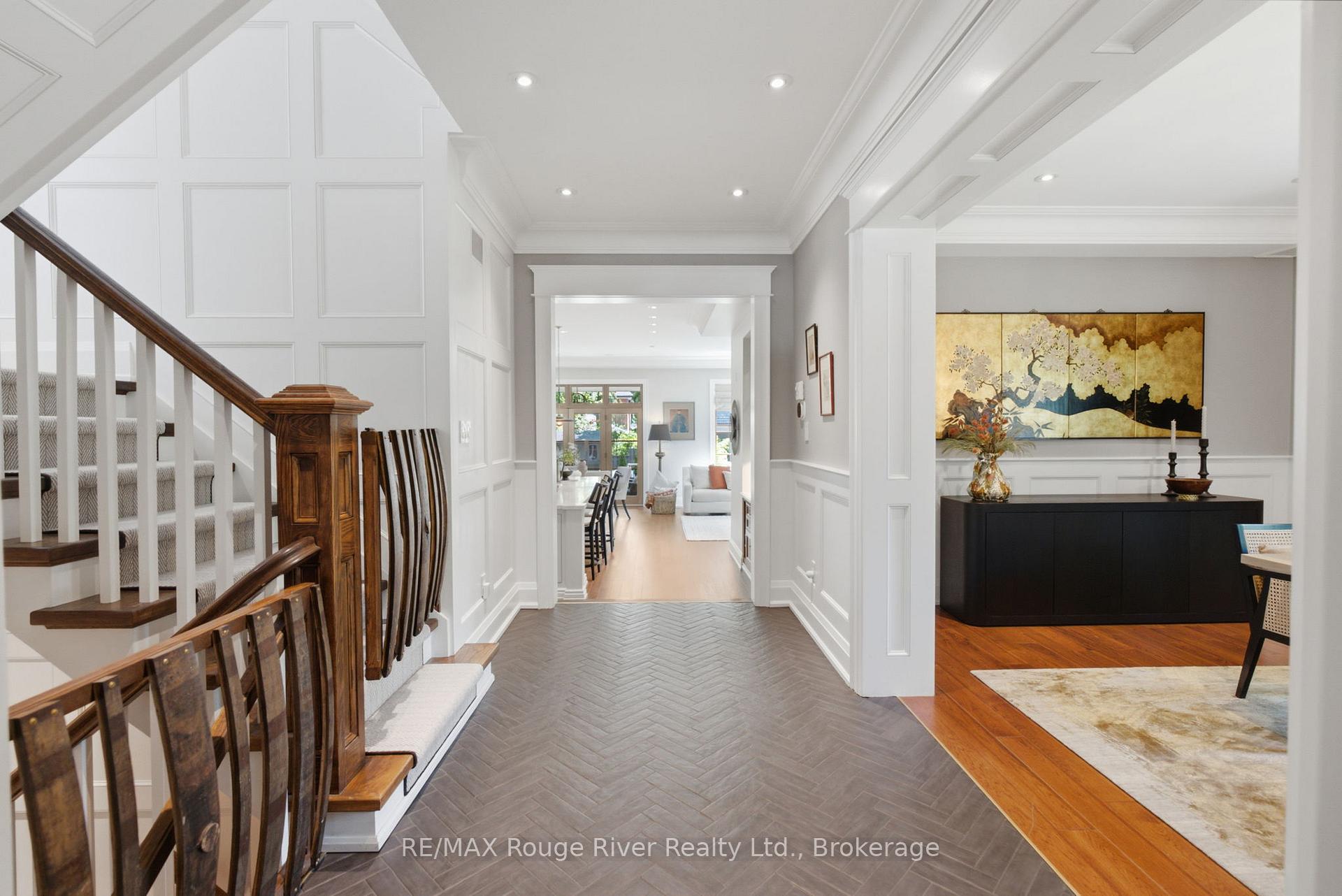 Photo 4 of 505 King Street, Whitby, Downtown Whitby — HOMEH