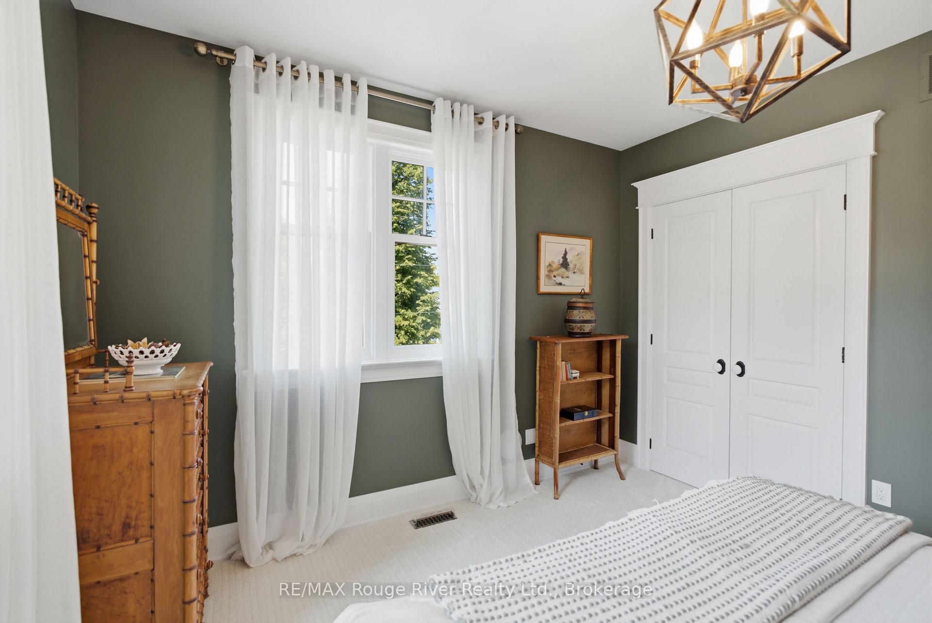 Photo 29 of 505 King Street, Whitby, Downtown Whitby — HOMEH