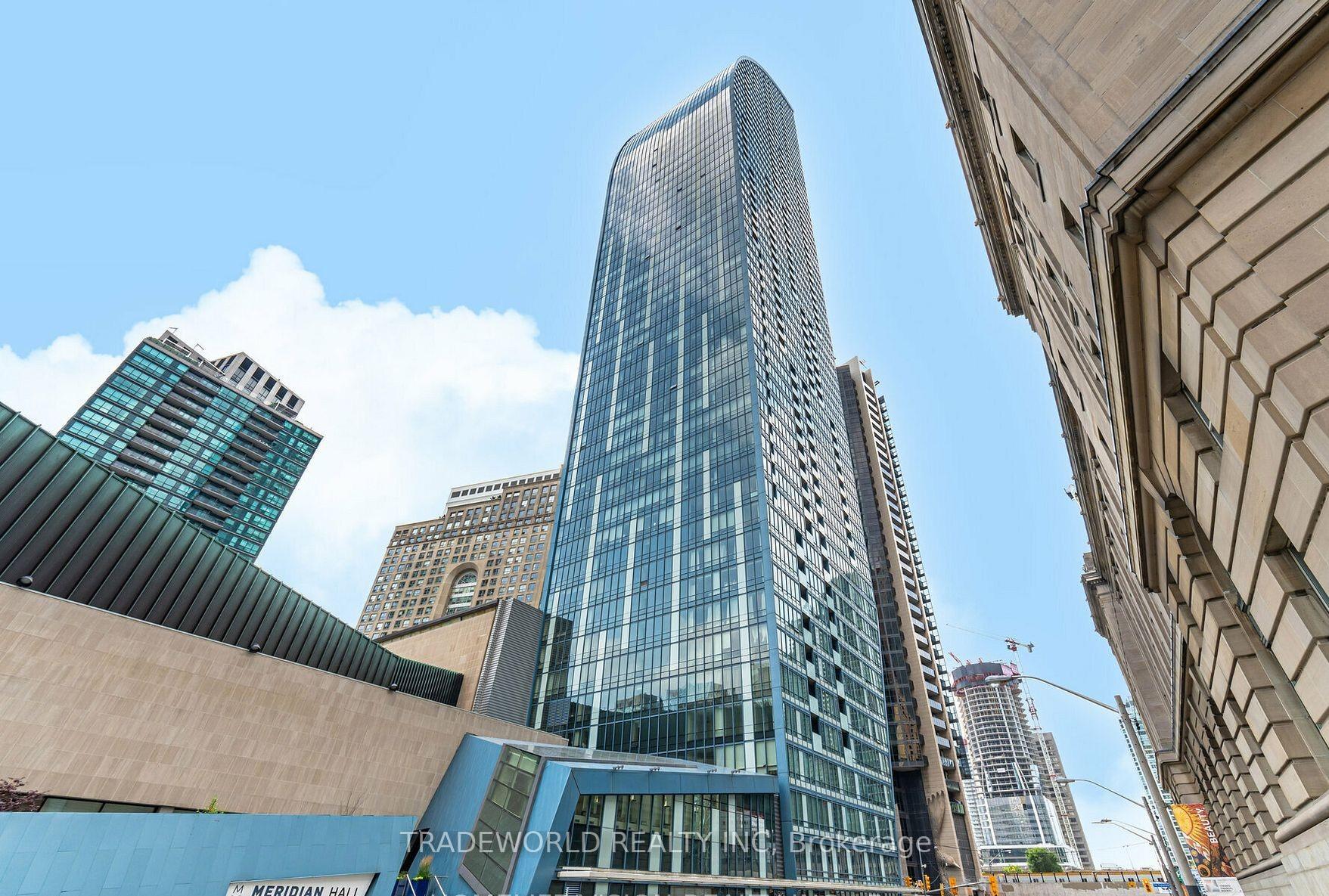 Photo 2 of Unit 3603, 8 The Esplanade, Toronto, Waterfront Communities — HOMEH