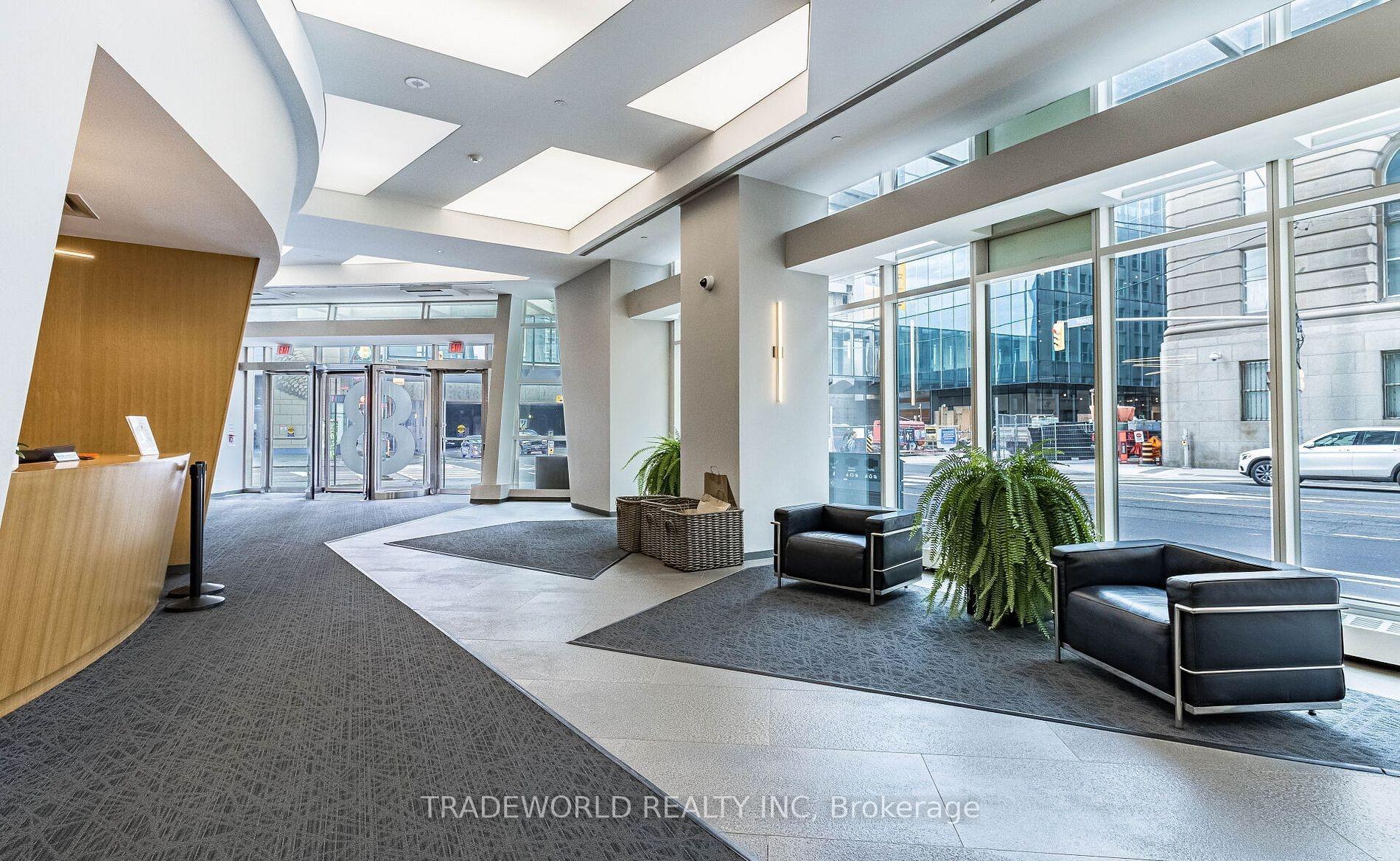 Photo 6 of Unit 3603, 8 The Esplanade, Toronto, Waterfront Communities — HOMEH