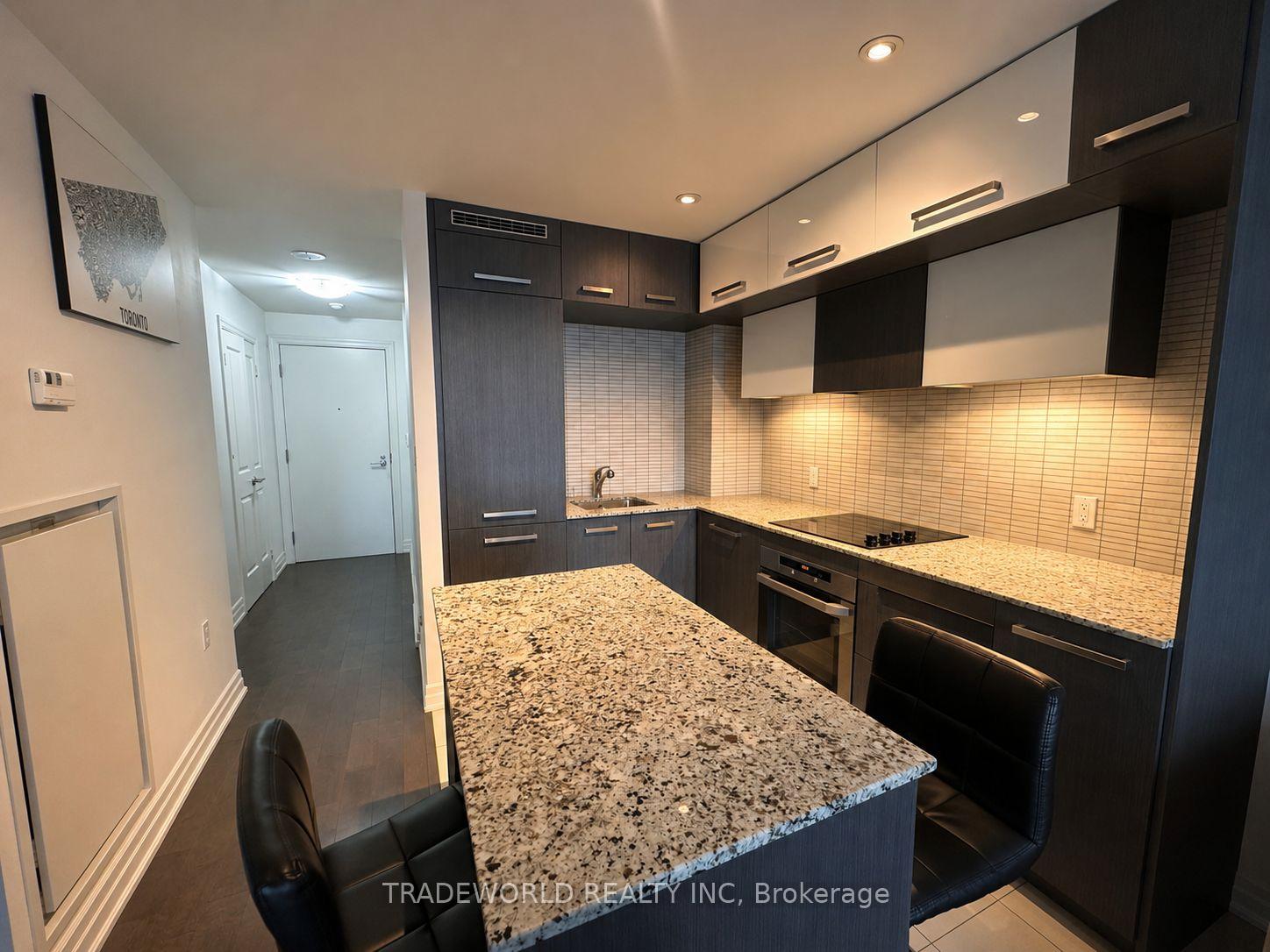 Photo 10 of Unit 3603, 8 The Esplanade, Toronto, Waterfront Communities — HOMEH