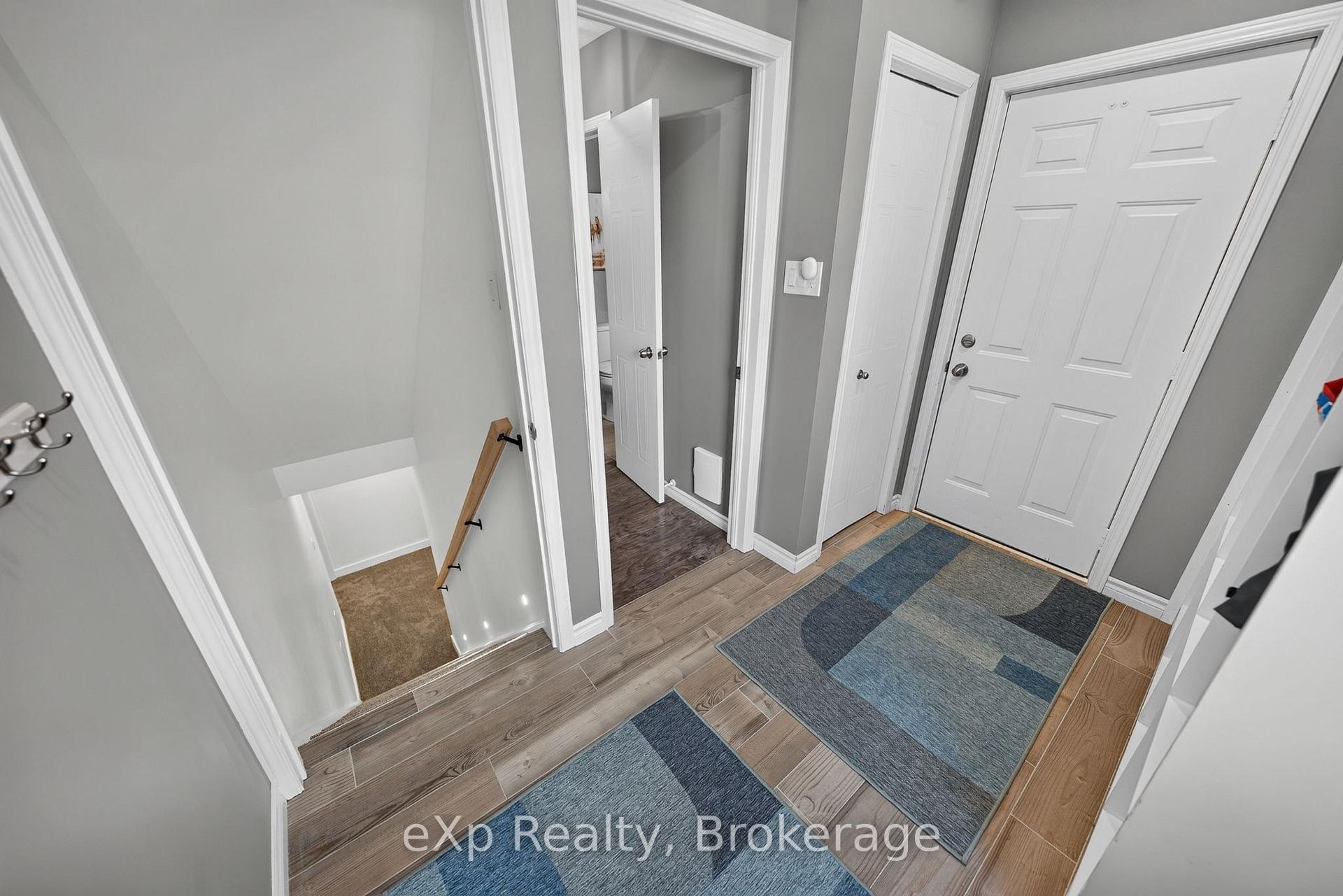Photo 17 of 27 Parker Place, Guelph, Victoria North — HOMEH