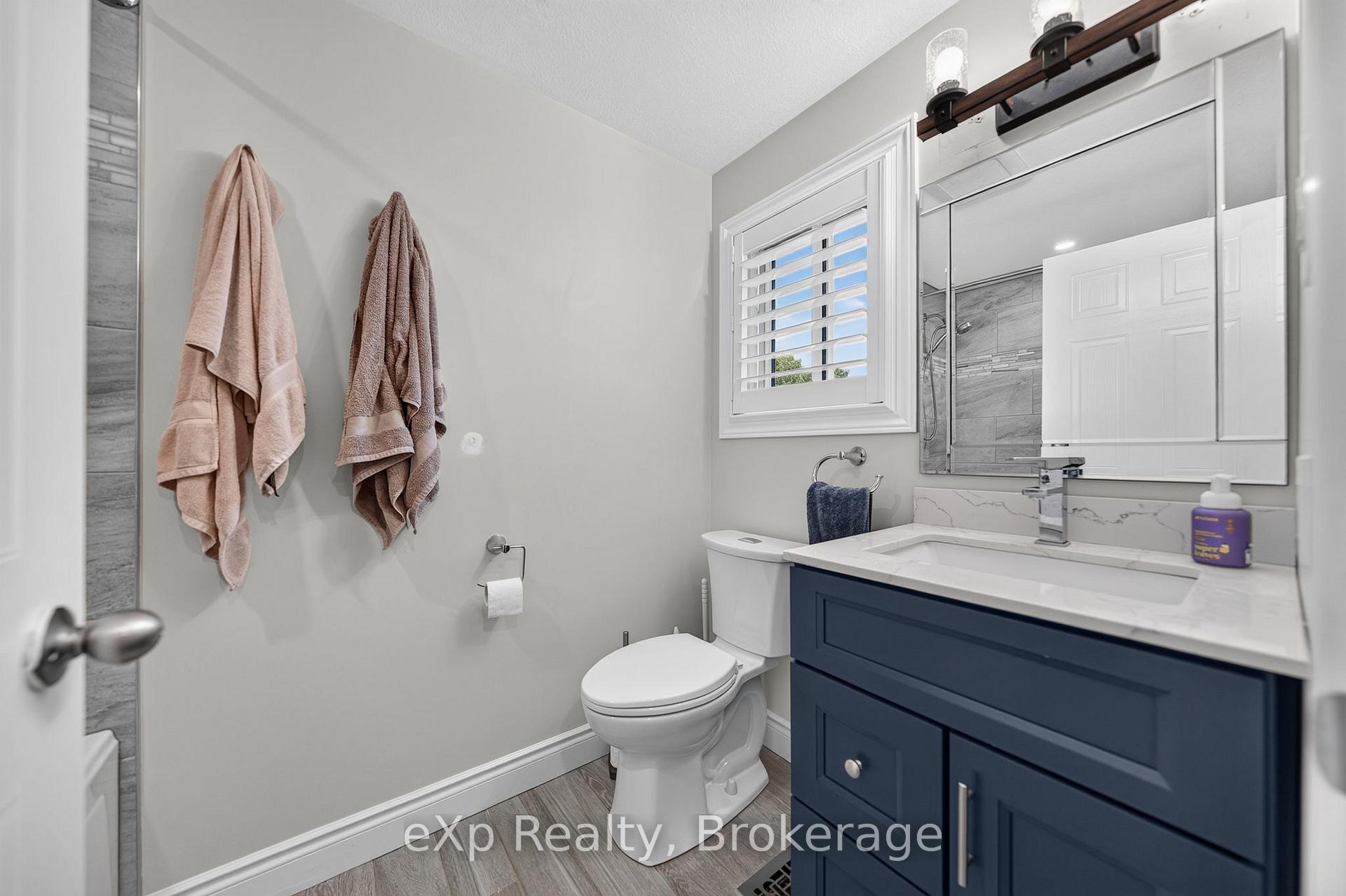 Photo 20 of 27 Parker Place, Guelph, Victoria North — HOMEH
