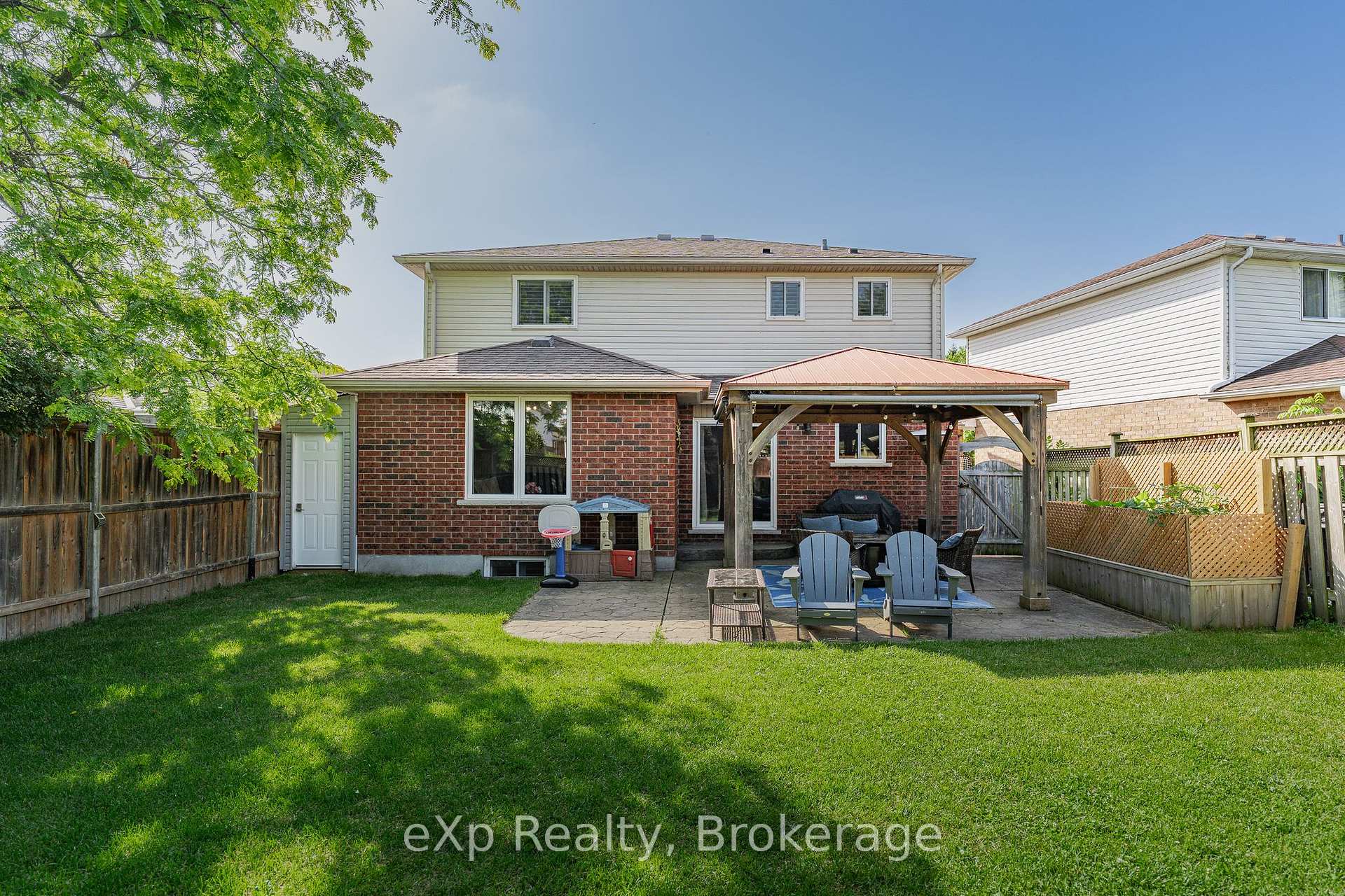 Photo 37 of 27 Parker Place, Guelph, Victoria North — HOMEH