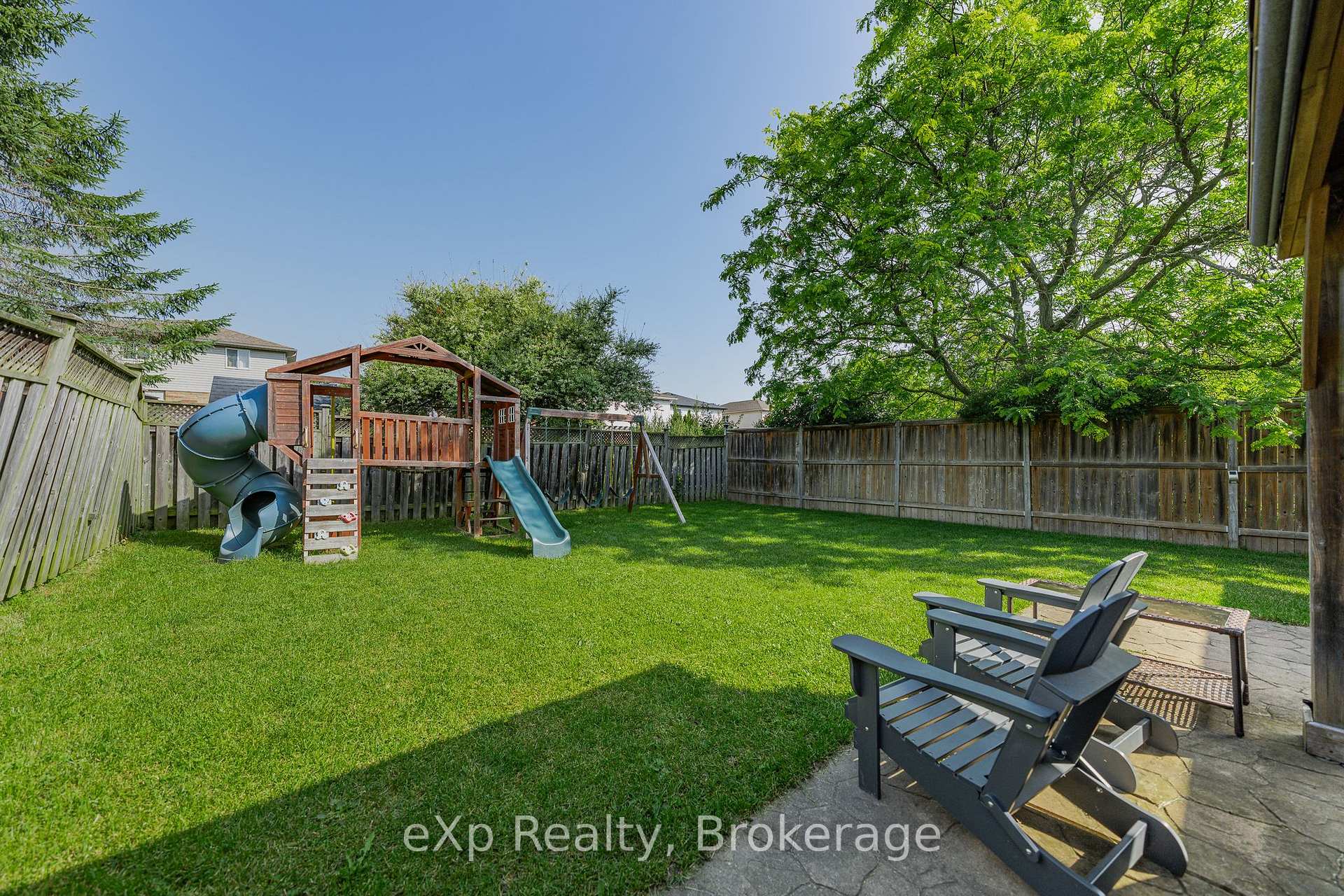 Photo 41 of 27 Parker Place, Guelph, Victoria North — HOMEH