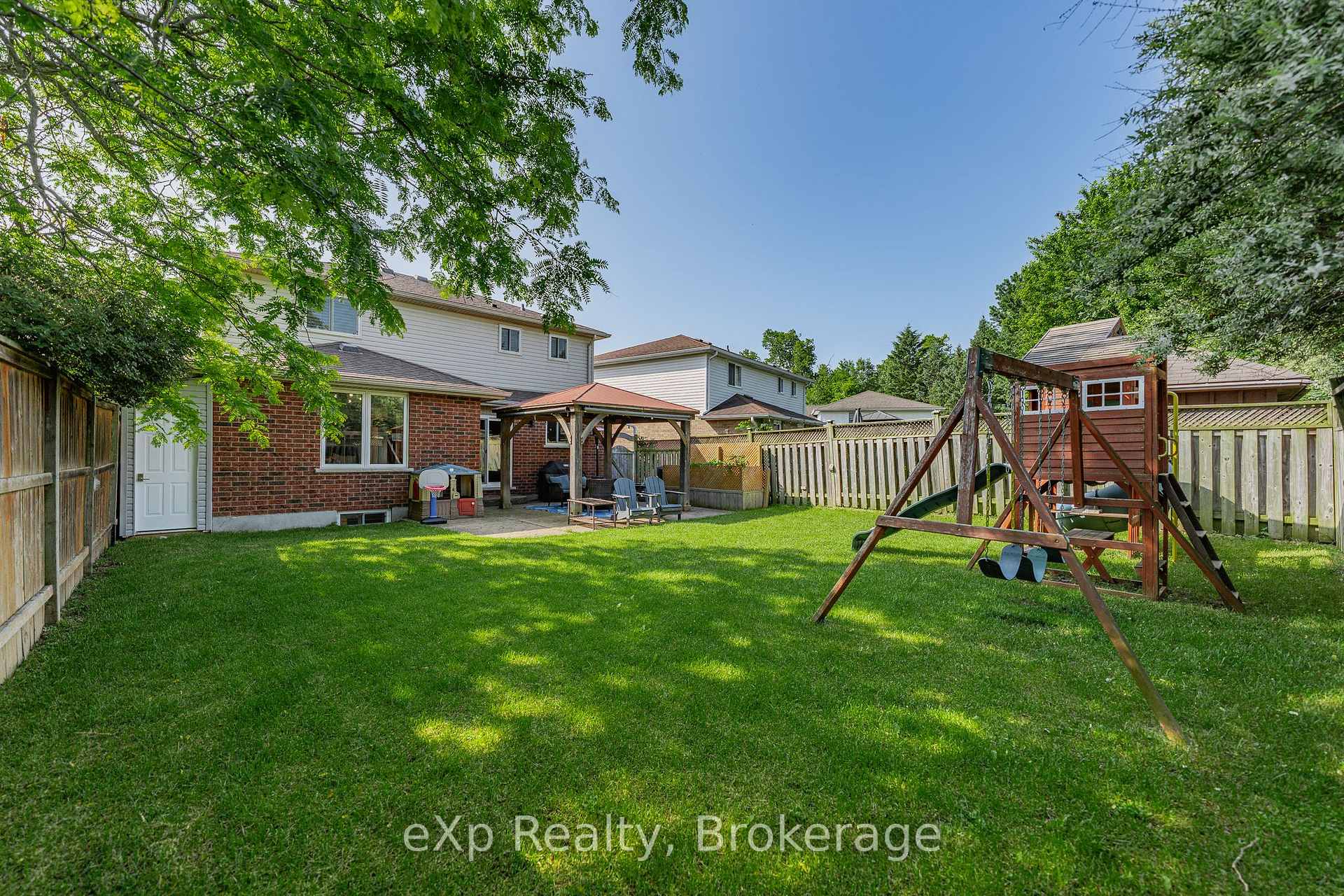 Photo 42 of 27 Parker Place, Guelph, Victoria North — HOMEH