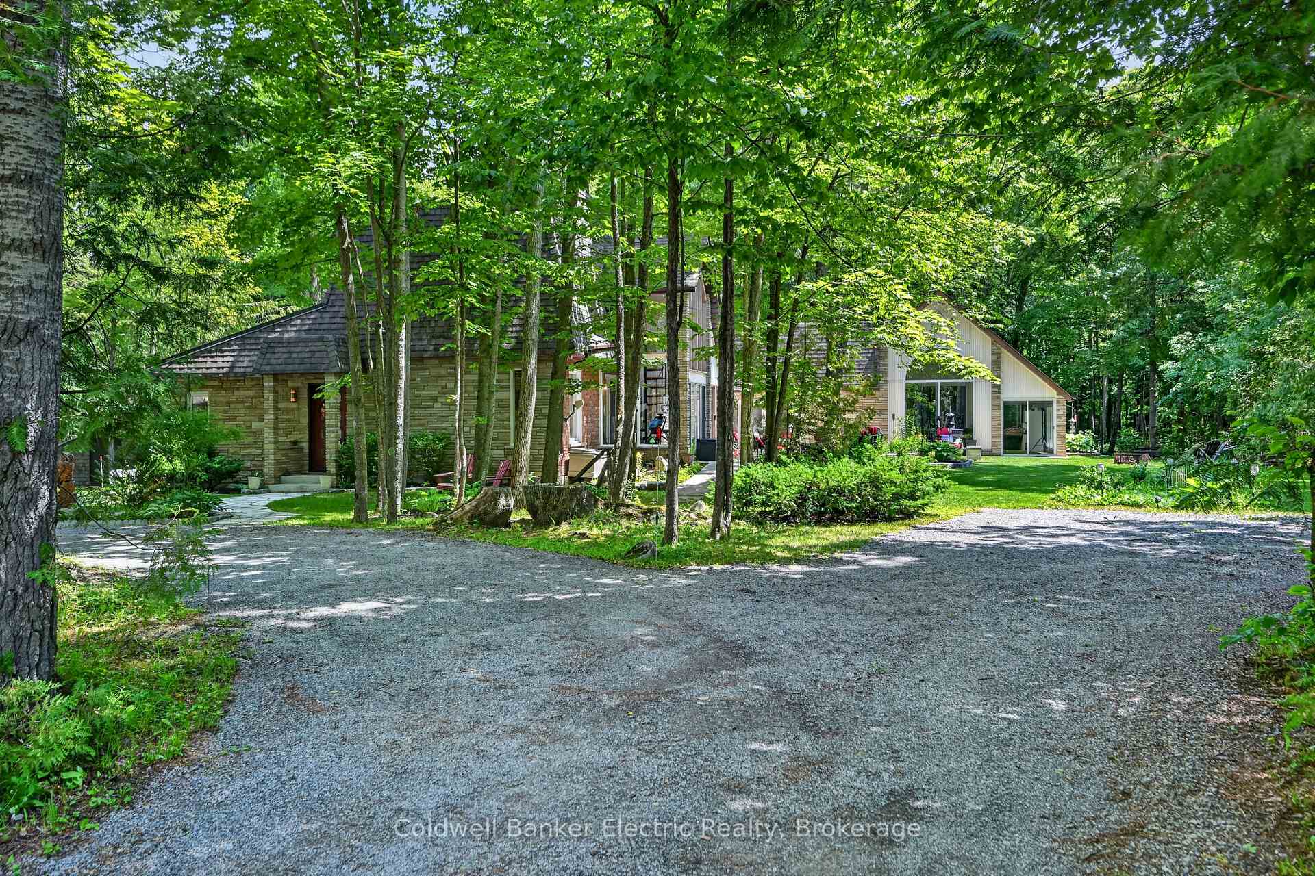 Photo 5 of 2265 Cameron Line, Asphodel-Norwood, Rural Asphodel-Norwood — HOMEH