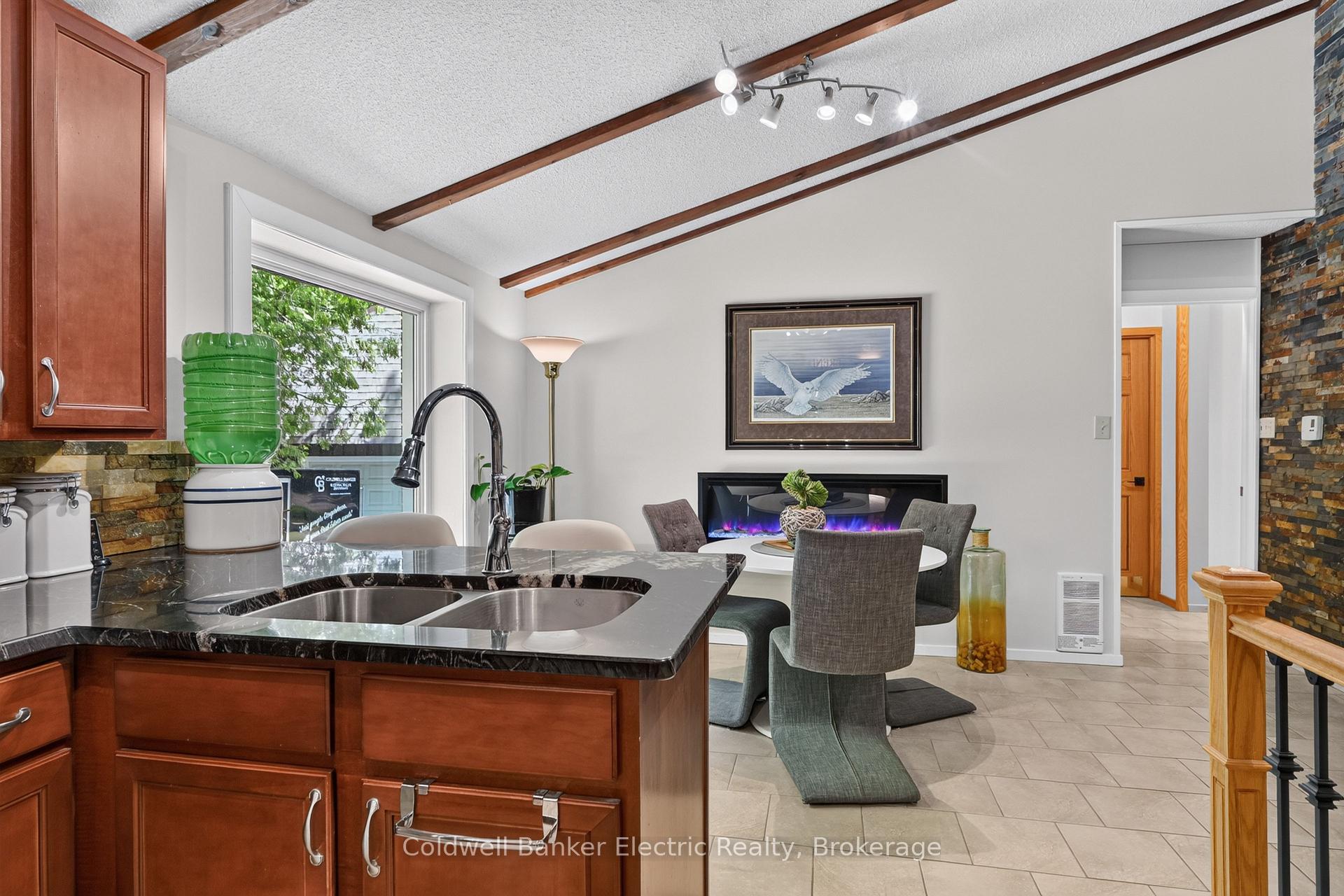 Photo 11 of 2265 Cameron Line, Asphodel-Norwood, Rural Asphodel-Norwood — HOMEH