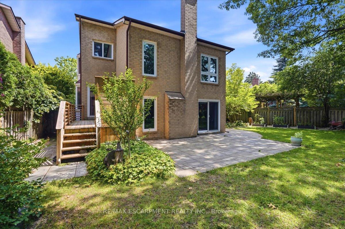 Photo 40 of 140 Romain Crescent, Oakville, College Park — HOMEH