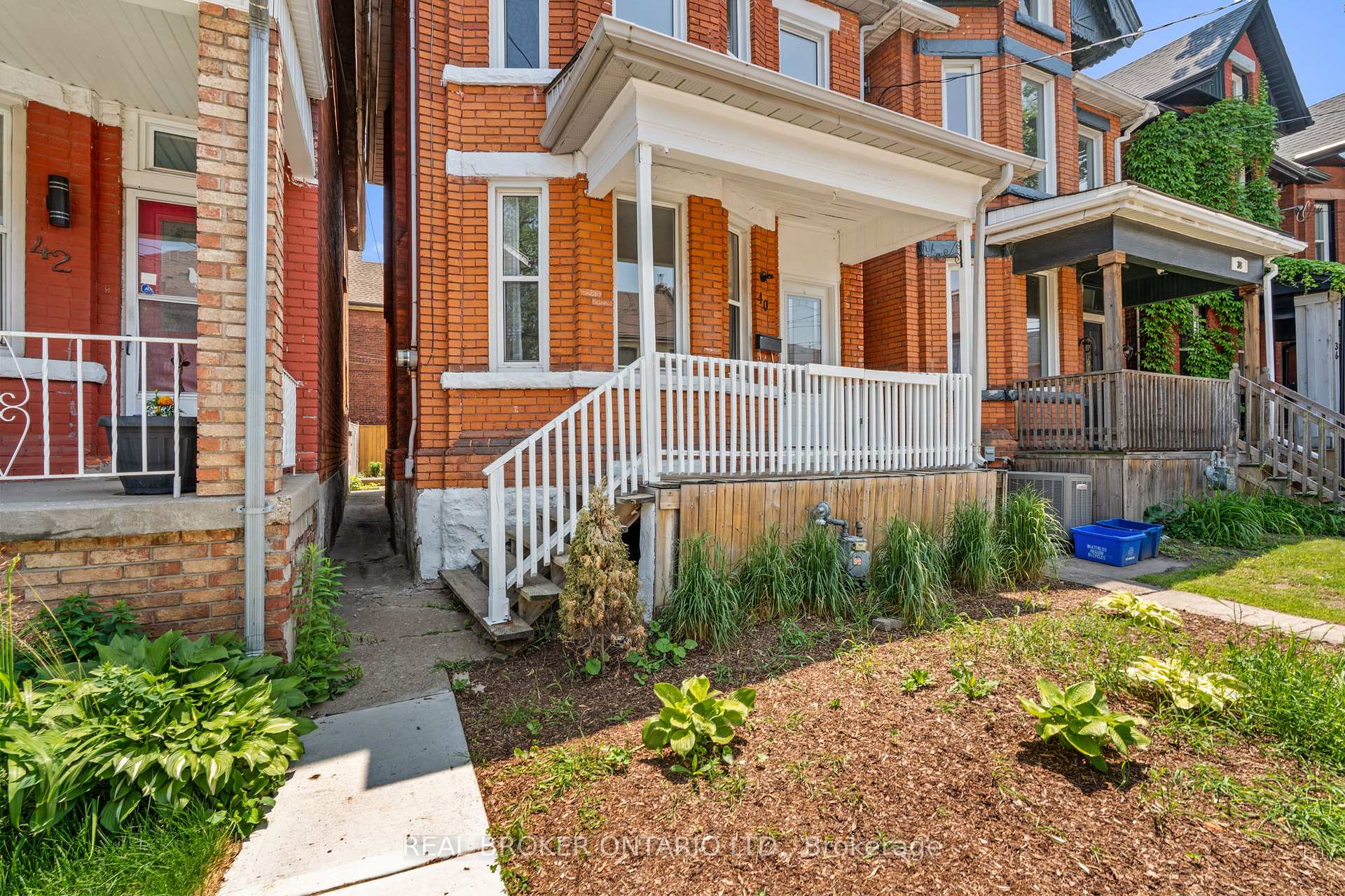 Photo 2 of 40 Ashley Street, Hamilton, Landsdale — HOMEH