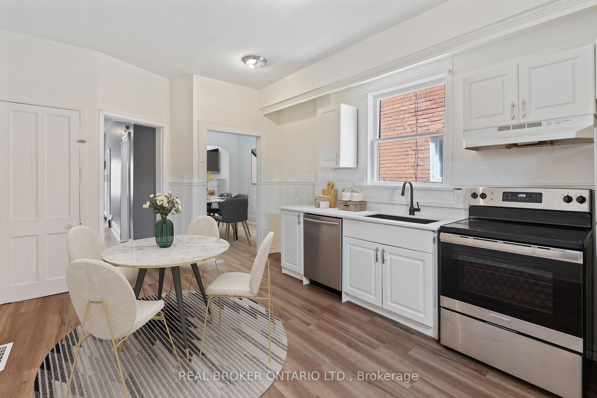 Photo 10 of 40 Ashley Street, Hamilton, Landsdale — HOMEH