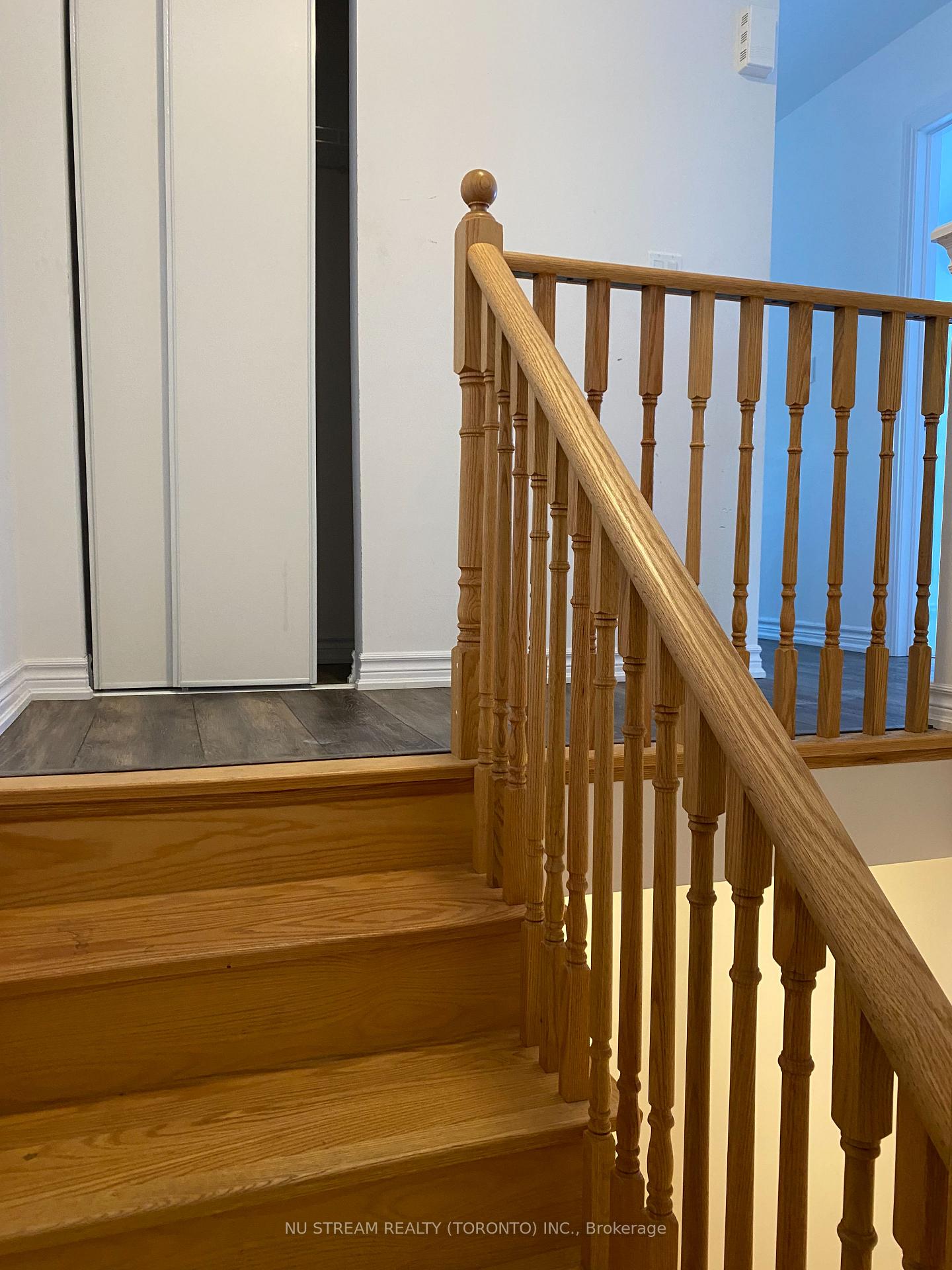 Photo 5 of Unit 3, 9 Hay Lane, Barrie, Rural Barrie Southeast — HOMEH