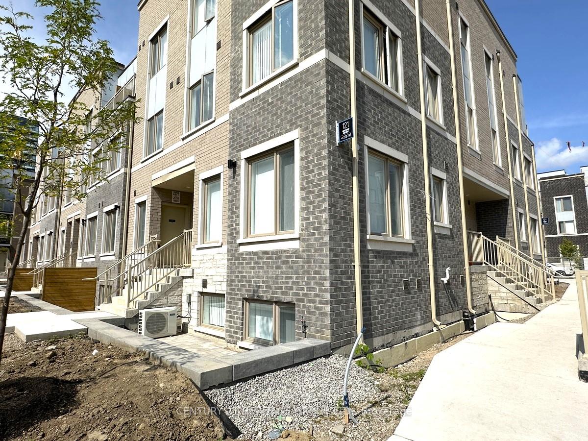 Photo 2 of Unit TH243, 121 Honeycrisp Crescent, Vaughan, Vaughan Corporate Centre — HOMEH