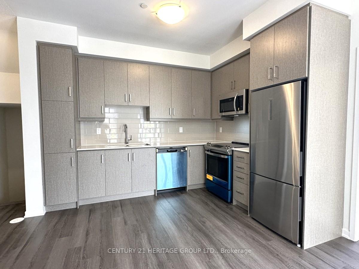 Photo 10 of Unit TH243, 121 Honeycrisp Crescent, Vaughan, Vaughan Corporate Centre — HOMEH