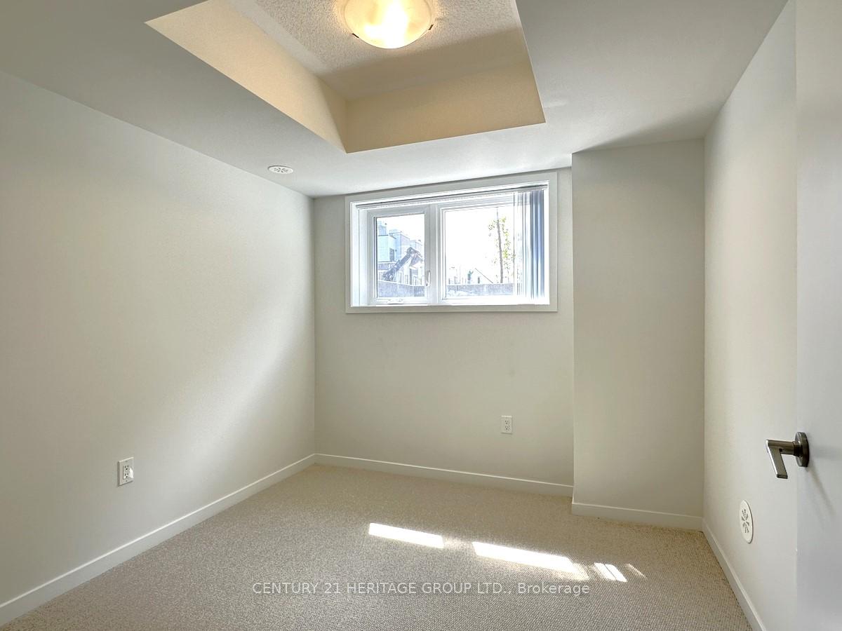Photo 20 of Unit TH243, 121 Honeycrisp Crescent, Vaughan, Vaughan Corporate Centre — HOMEH