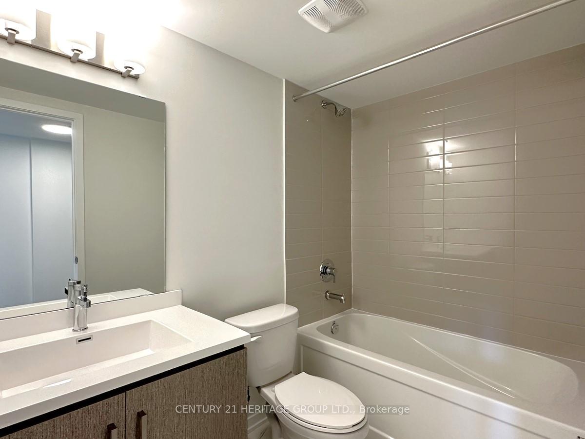 Photo 22 of Unit TH243, 121 Honeycrisp Crescent, Vaughan, Vaughan Corporate Centre — HOMEH