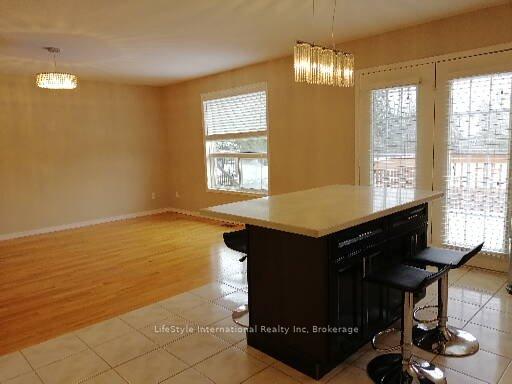 Photo 8 of Unit Main Unit, 22 Clairfields Drive W, Guelph, Clairfields/Hanlon Business Park — HOMEH