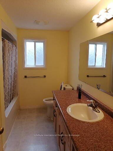 Photo 10 of Unit Main Unit, 22 Clairfields Drive W, Guelph, Clairfields/Hanlon Business Park — HOMEH
