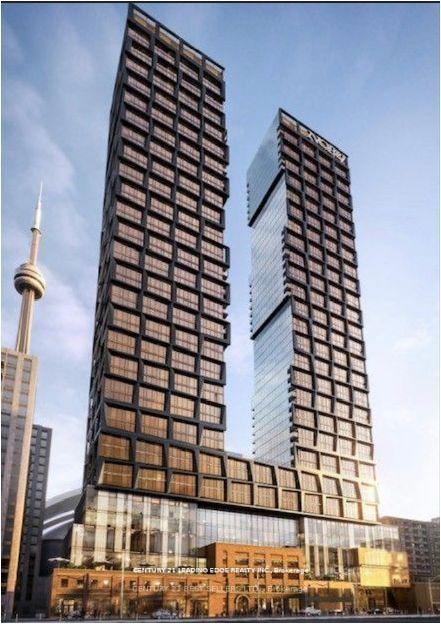 Front of Unit 3802, 15 Mercer Street