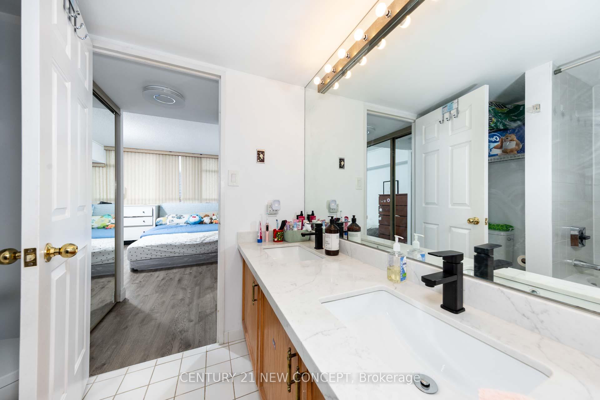 Photo 13 of Unit 932, 22 Southport Street, Toronto, High Park-Swansea — HOMEH