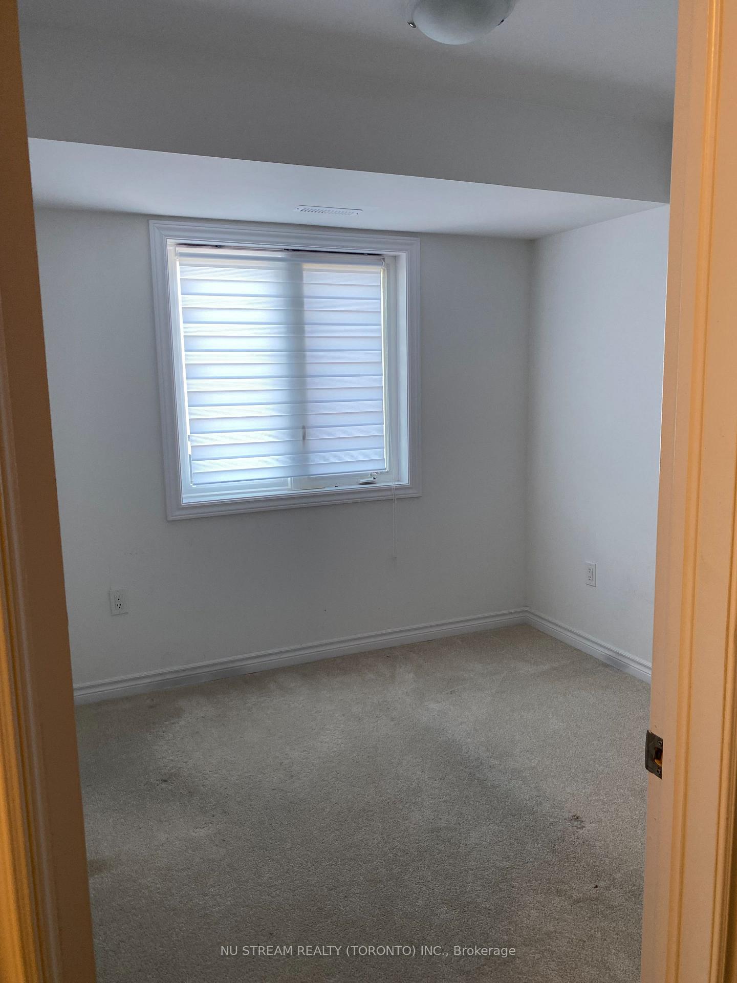 Photo 10 of Unit 4, 9 Hay Lane, Barrie, Rural Barrie Southeast — HOMEH