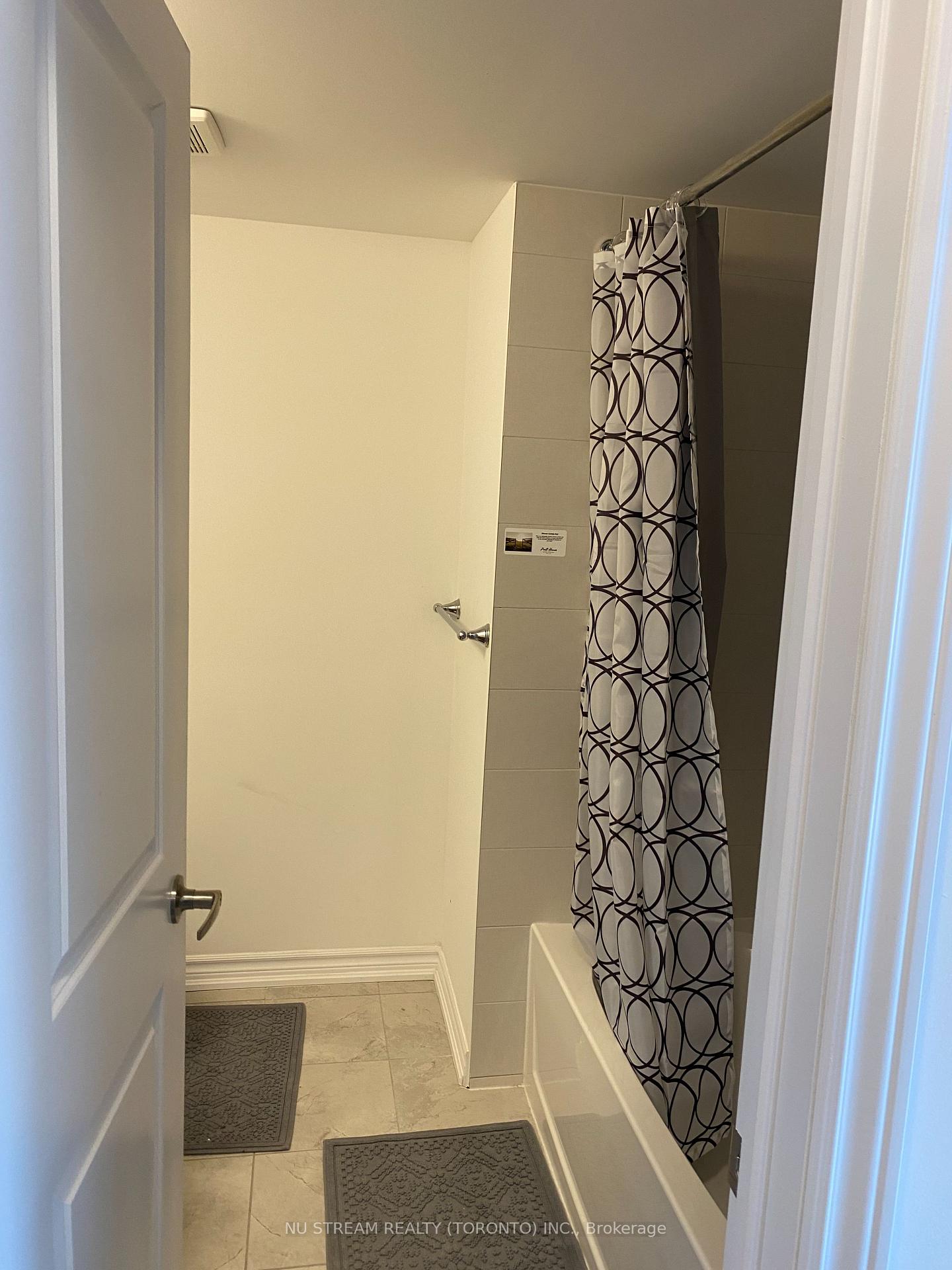 Photo 12 of Unit 4, 9 Hay Lane, Barrie, Rural Barrie Southeast — HOMEH