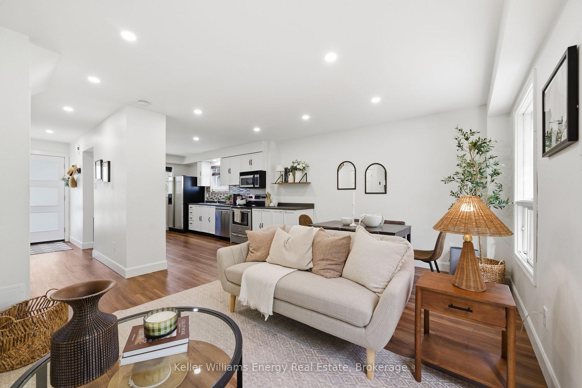 Photo 11 of 149 Andrew Street, Clarington, Newcastle — HOMEH