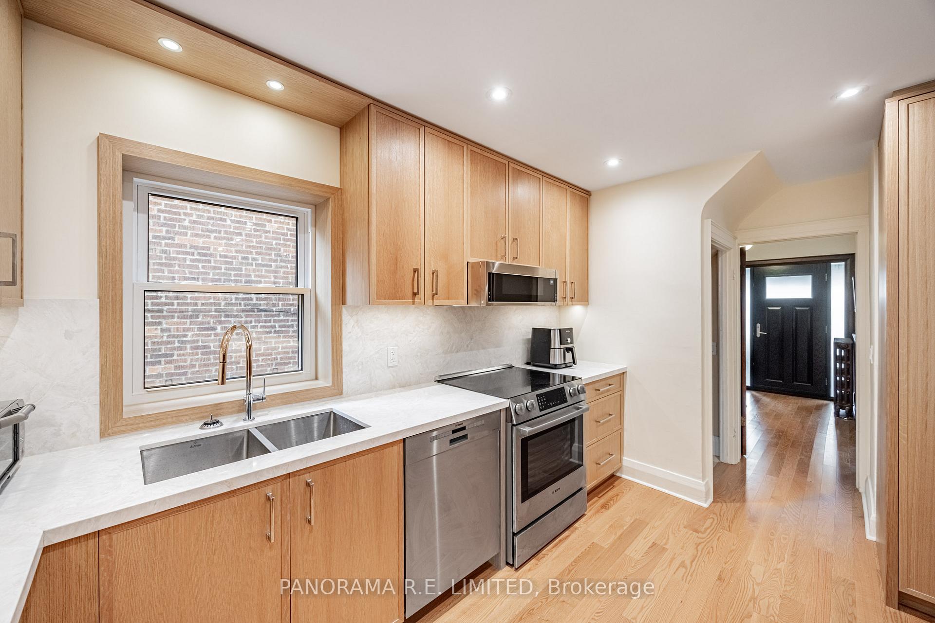 Photo 11 of 239 Winona Drive, Toronto, Oakwood Village — HOMEH