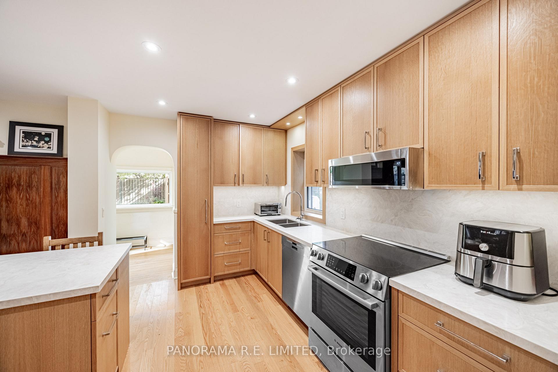 Photo 12 of 239 Winona Drive, Toronto, Oakwood Village — HOMEH
