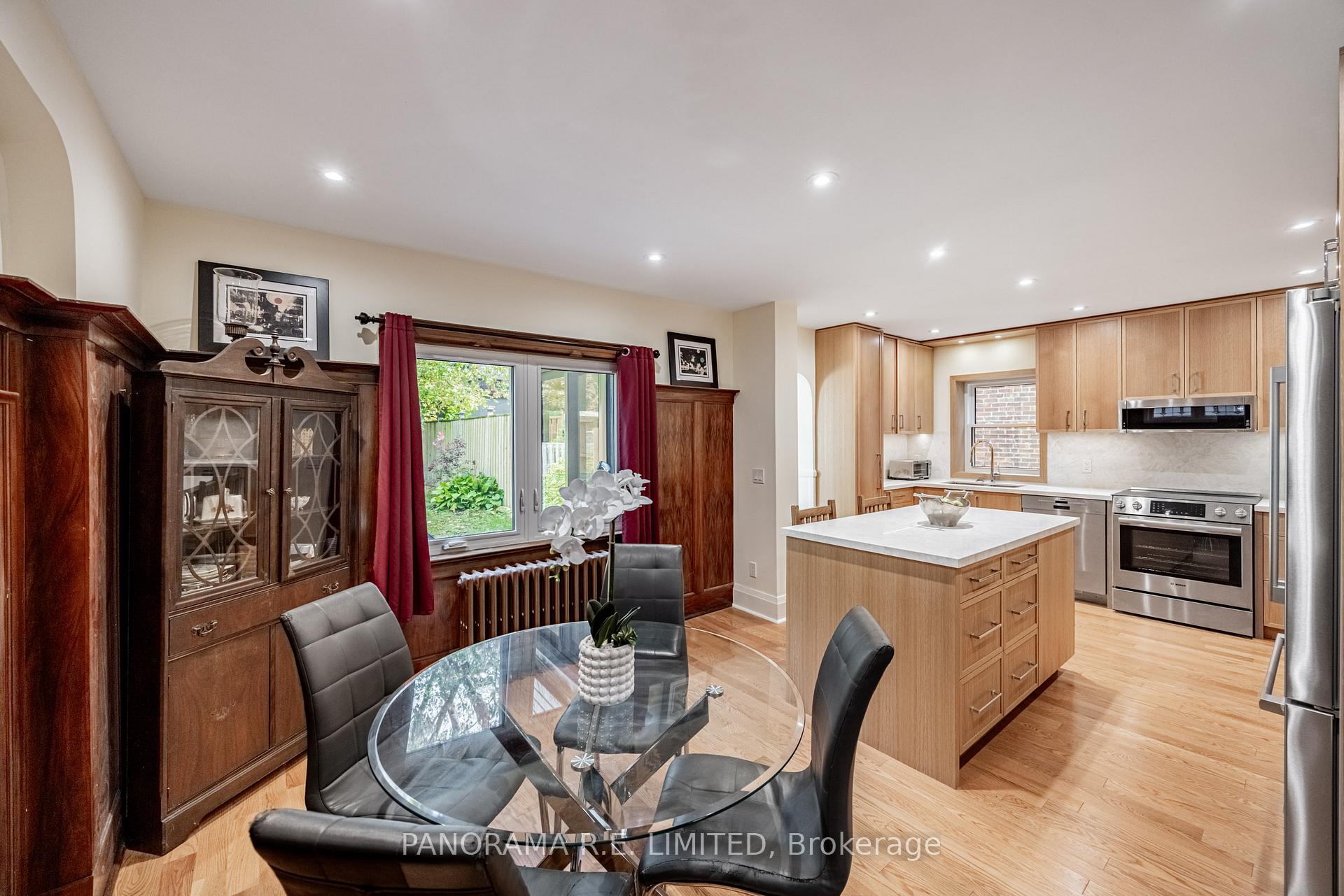 Photo 16 of 239 Winona Drive, Toronto, Oakwood Village — HOMEH