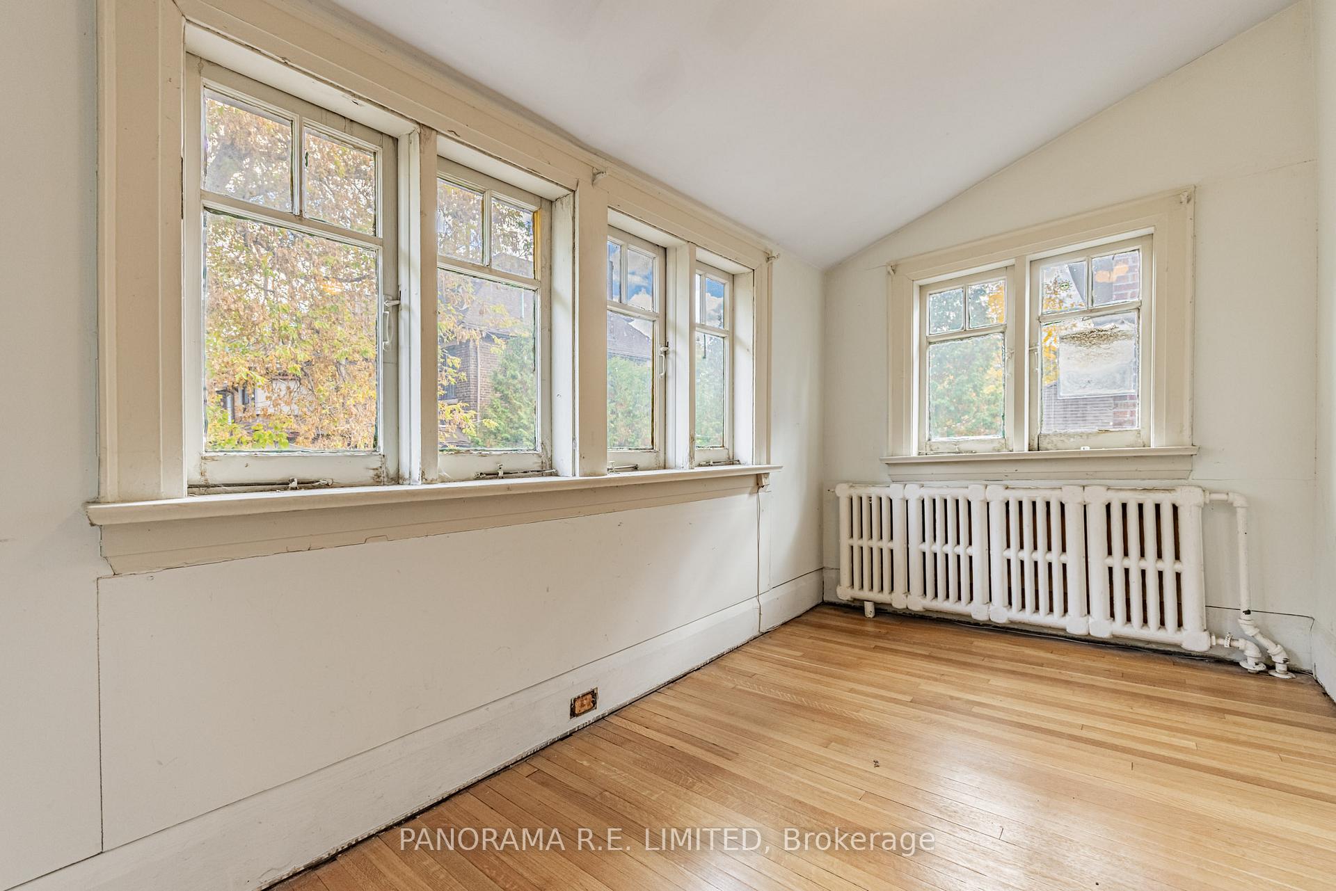 Photo 26 of 239 Winona Drive, Toronto, Oakwood Village — HOMEH